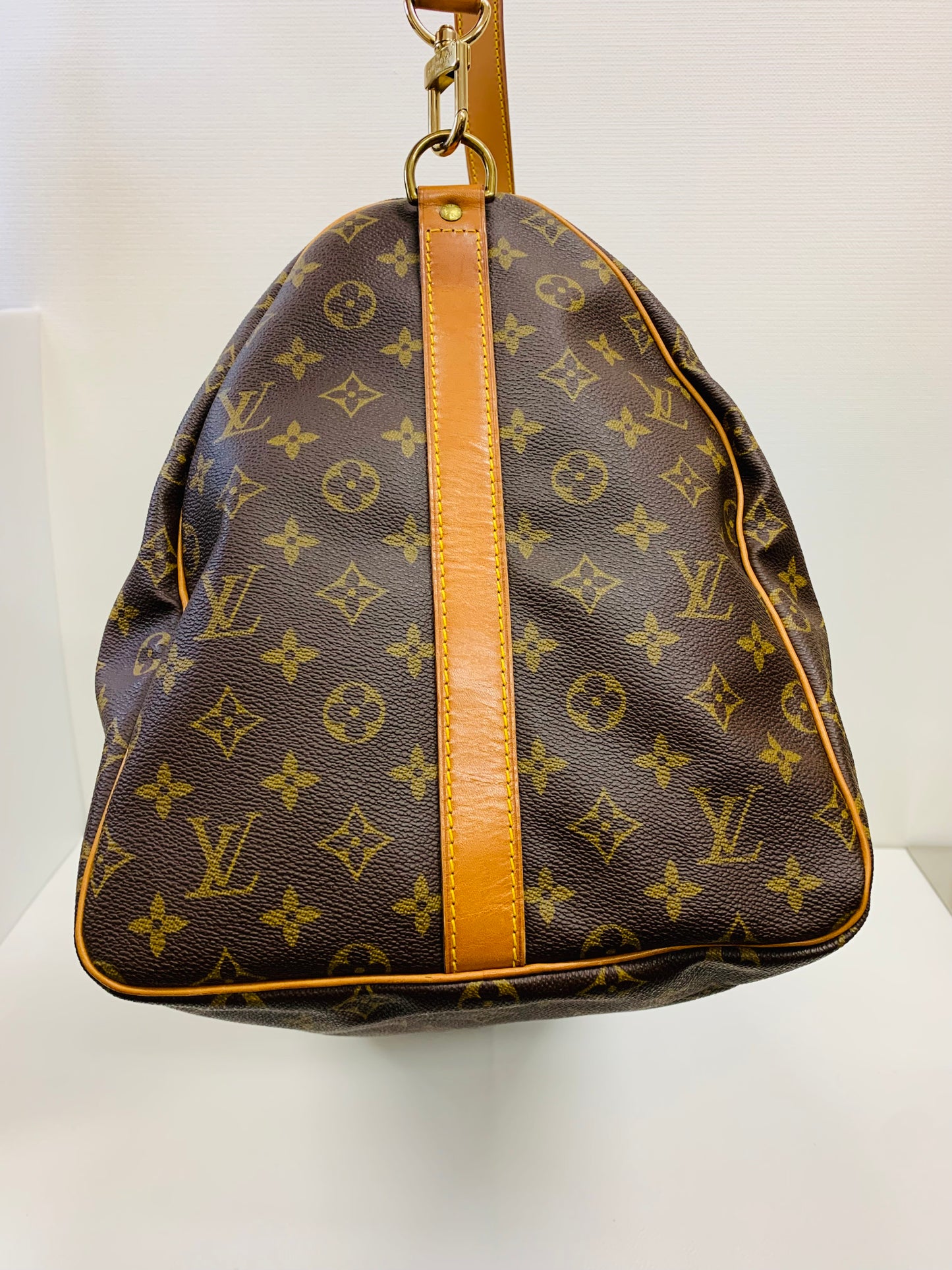 USED LOUIS VUITTON KEEPAL 55 BANDOULIERE