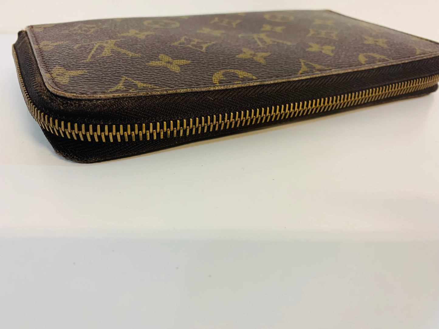 LOUIS VUITTON Daily Wallet Organizer Monogram