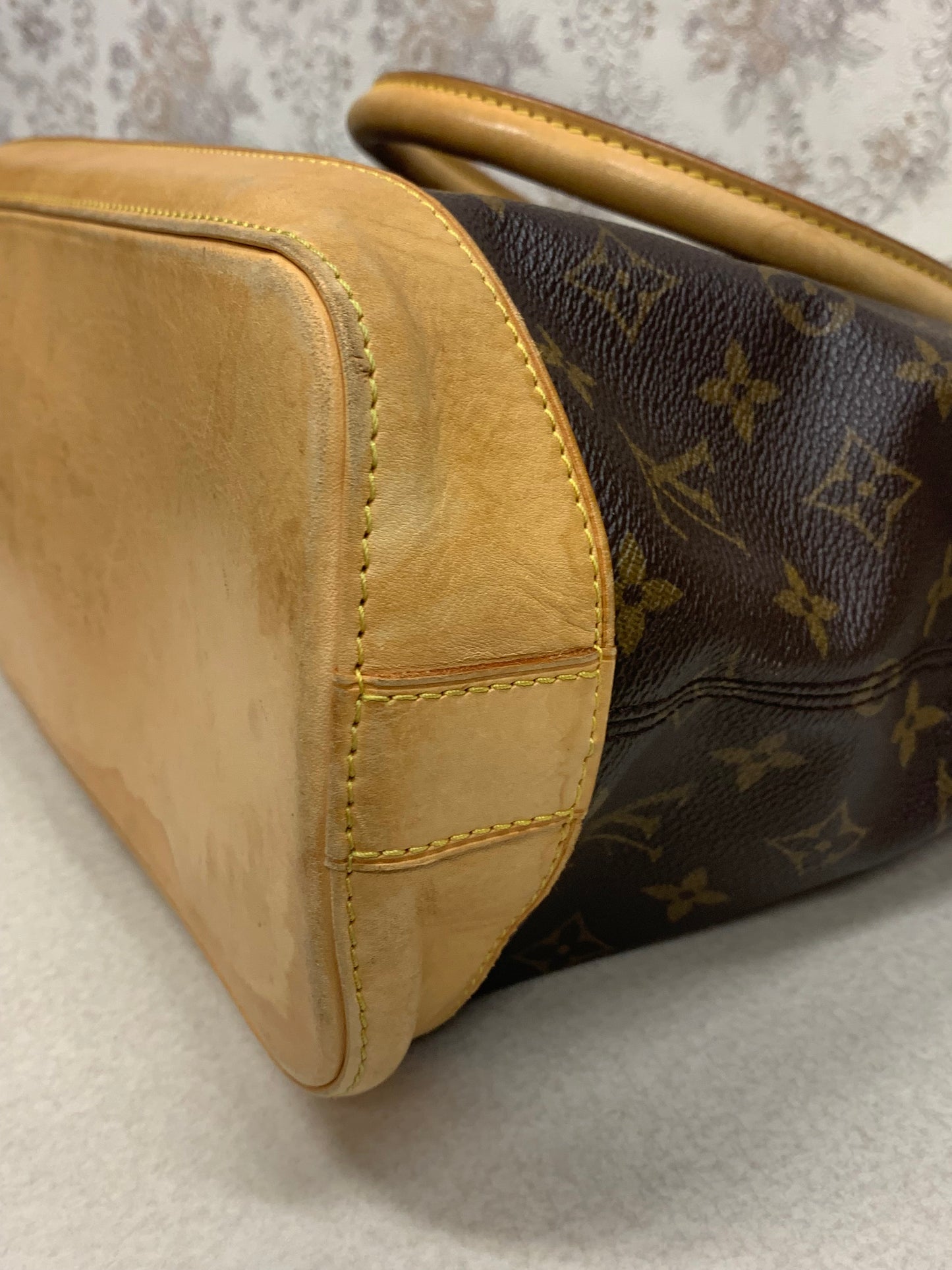 Louis Vuitton Monogram Lockit Horizontal