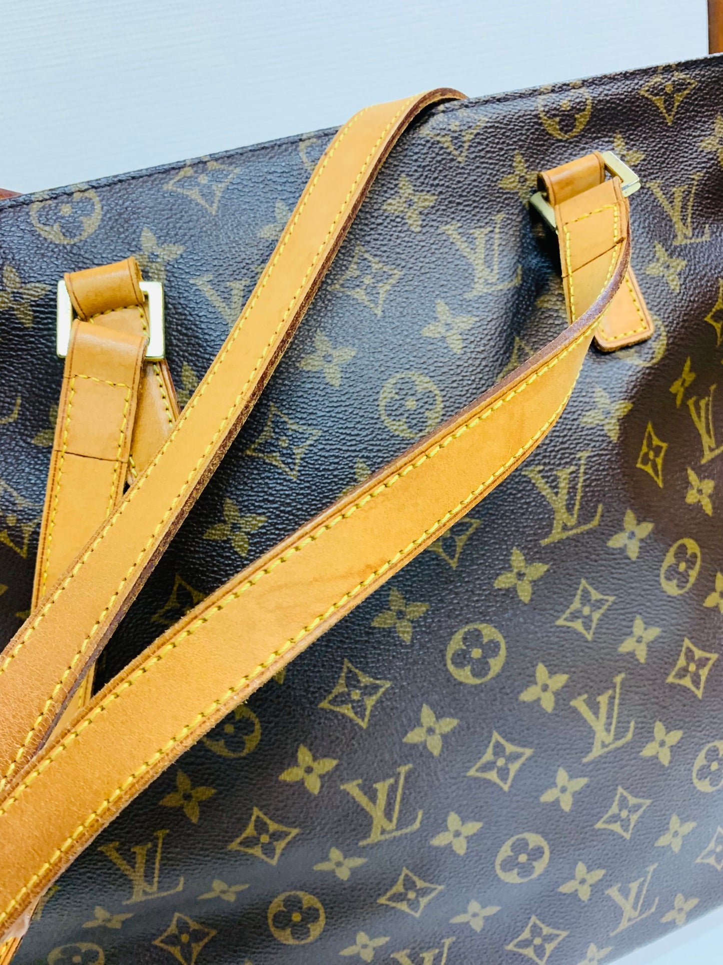 LOUIS VUITTON CABAS MEZZO TOTE BAG