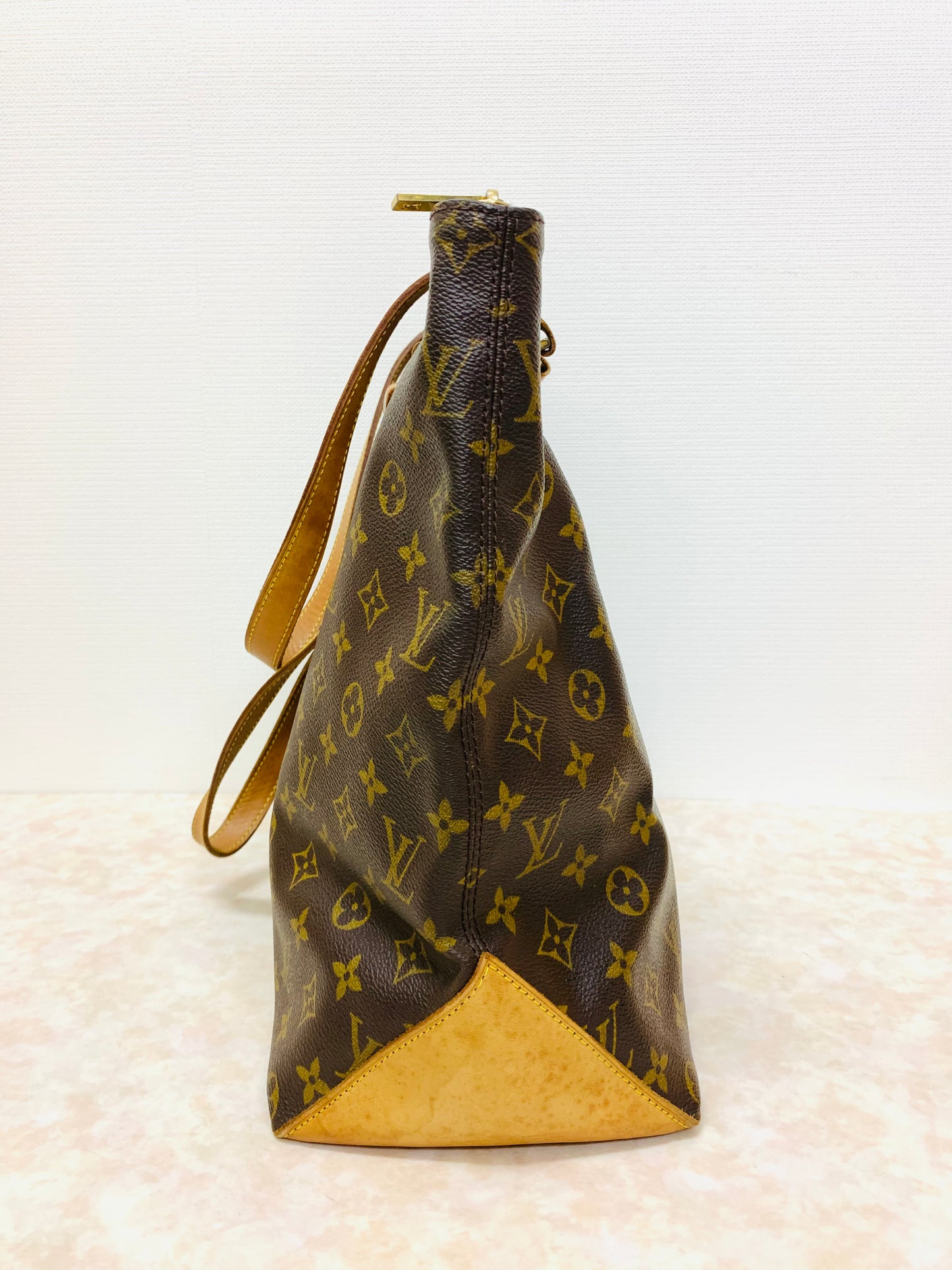 Louis Vuitton Cabas Mezzo