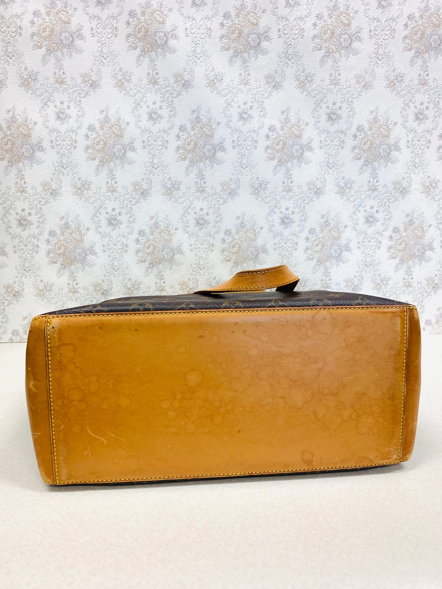 Louis Vuitton Monogram Cabas Mezzo MM
