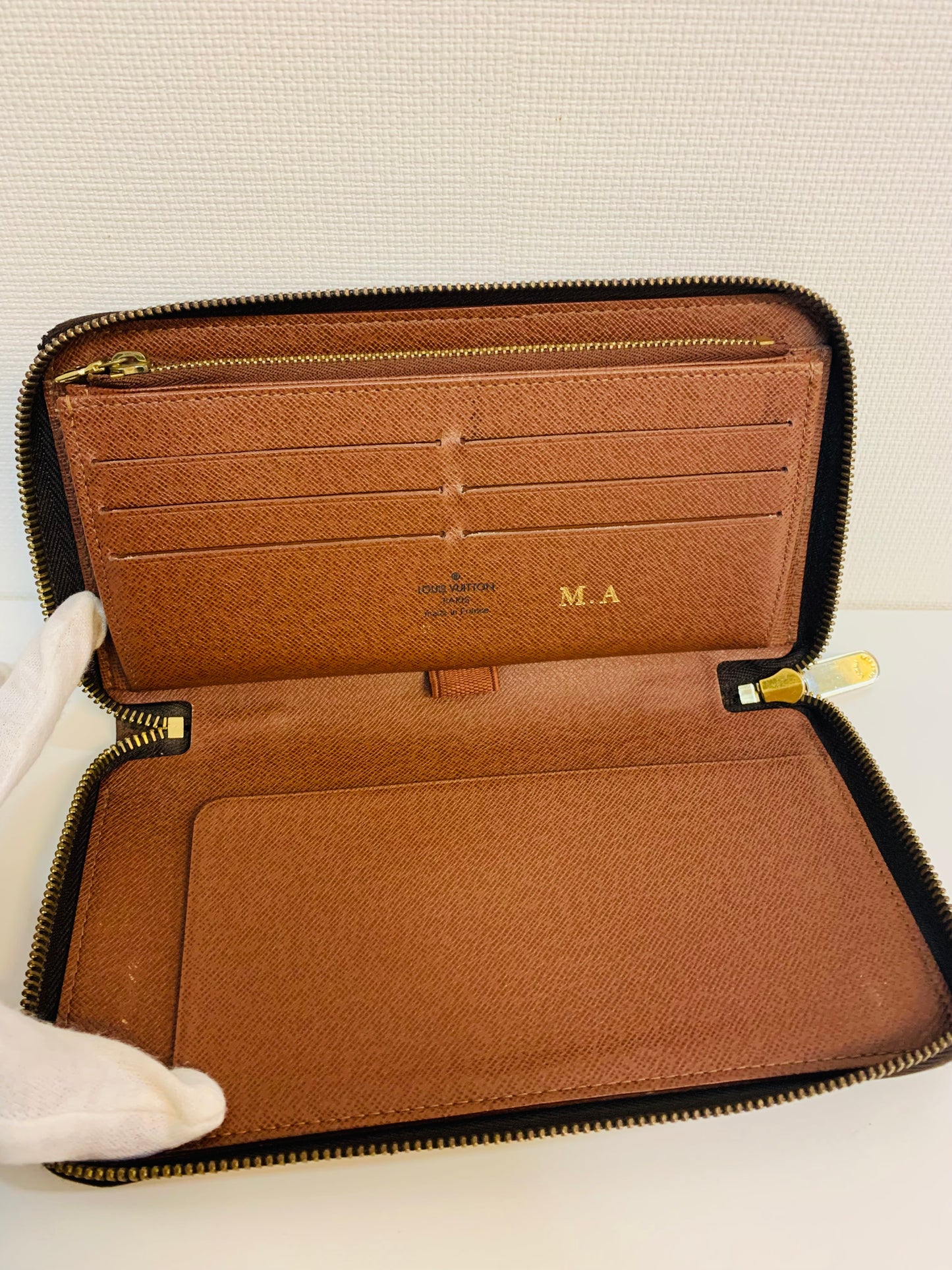 LOUIS VUITTON Daily Wallet Organizer Monogram