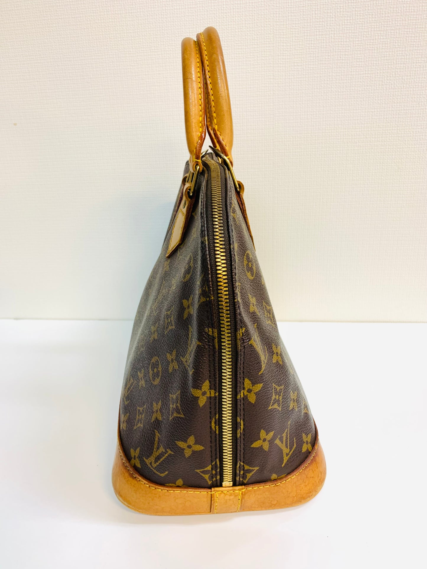 USED LOUIS VUITTON ALMA PM