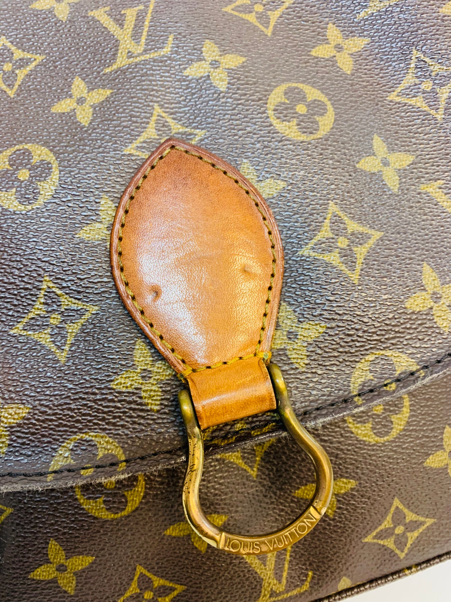 LOUIS VUITTON Saint Cloud GM