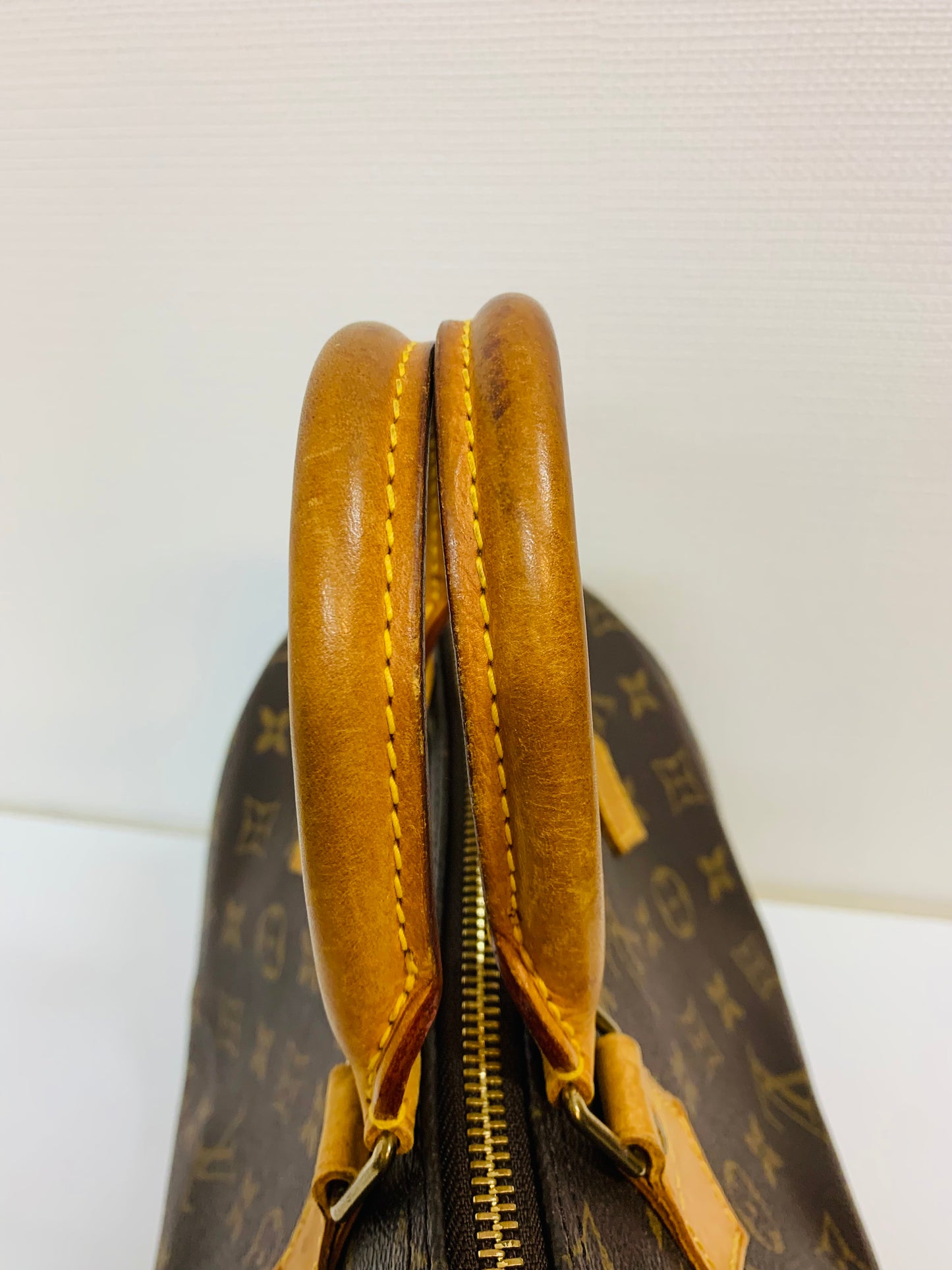 USED LOUIS VUITTON SPEEDY 25