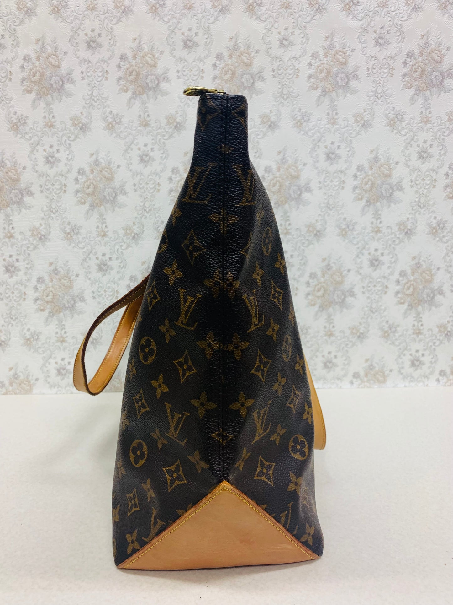 Louis Vuitton Monogram Cabas Mezzo