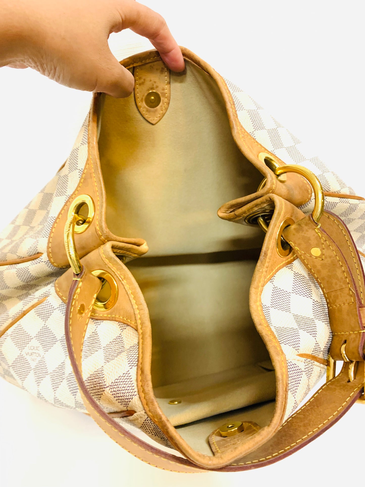 USED LOUIS VUITTON GALLIERA PM DA