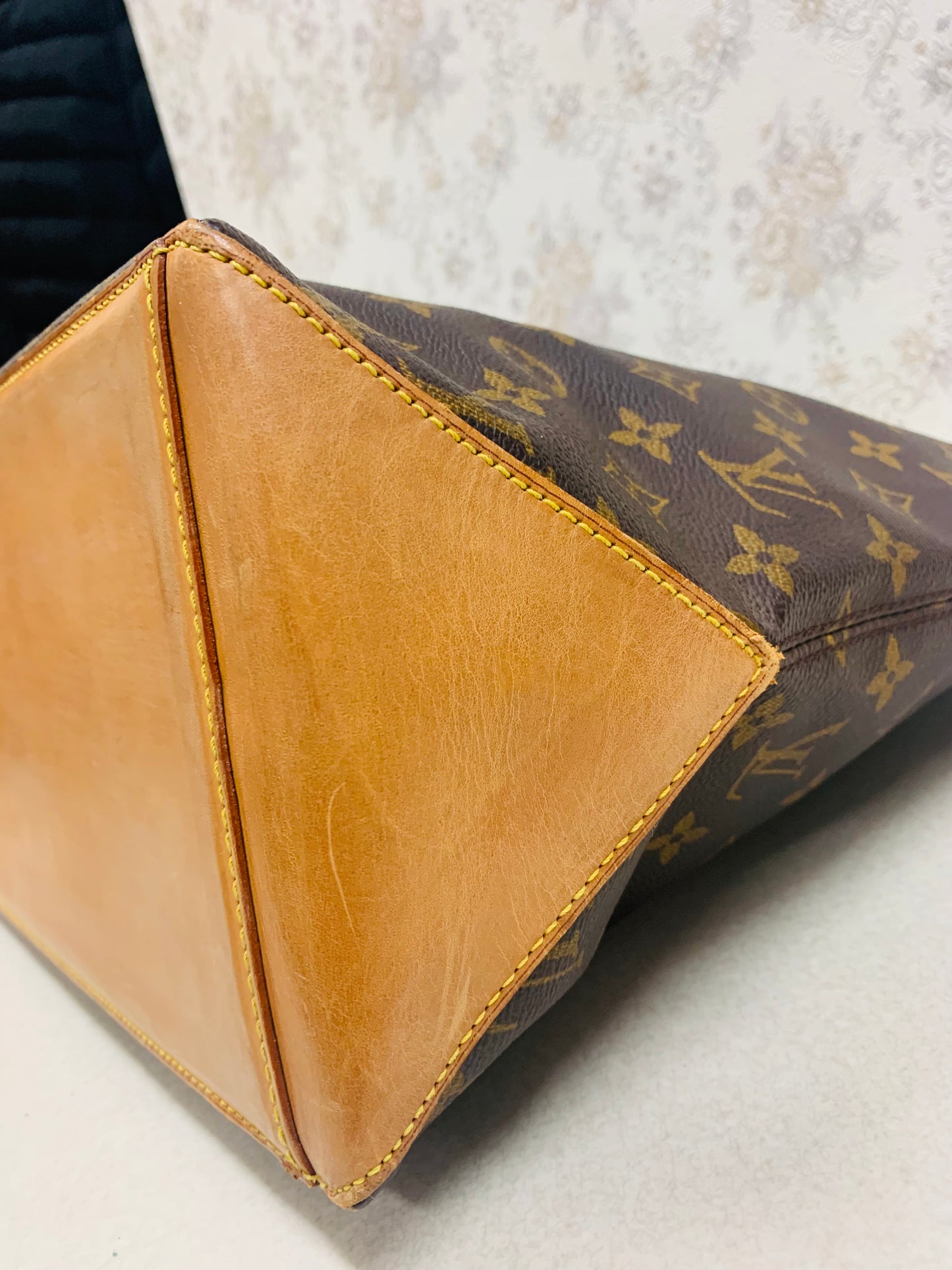 Louis Vuitton Monogram Cabas Mezzo