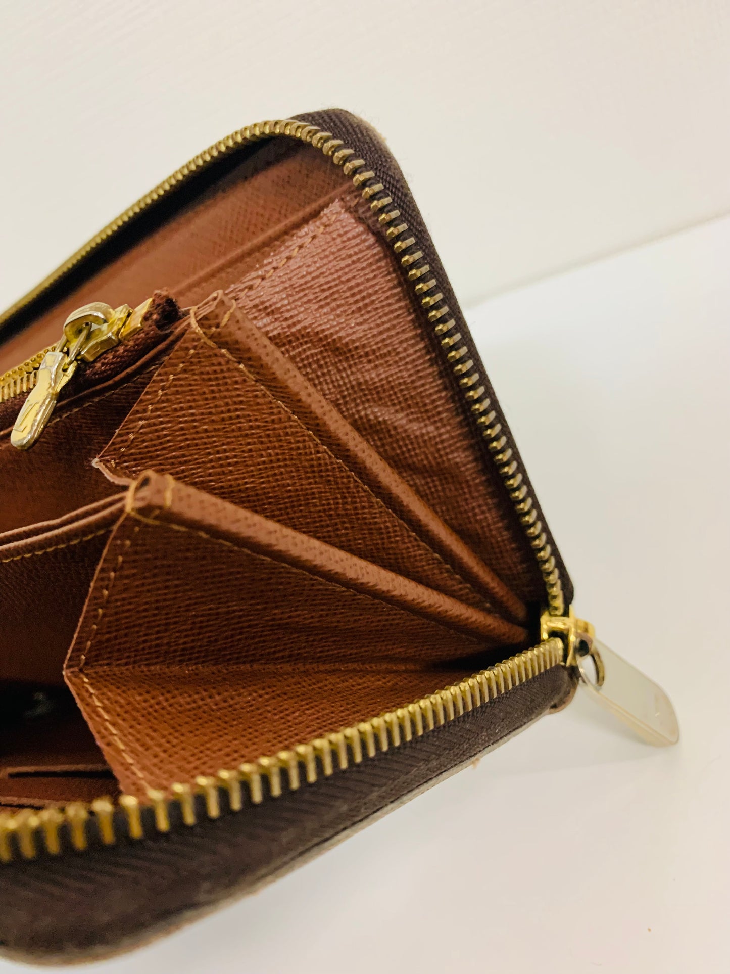 Louis Vuitton Monogram Zippy Wallet