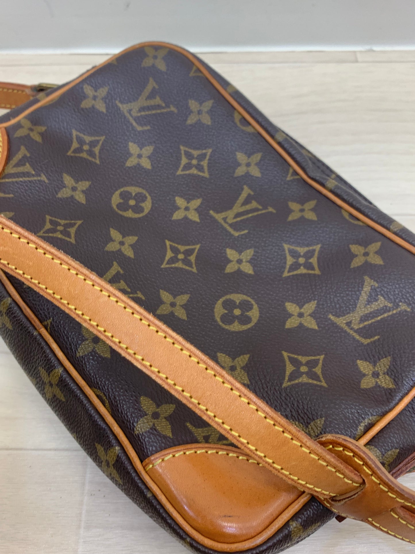 Louis Vuitton Monogram Trocadero 23