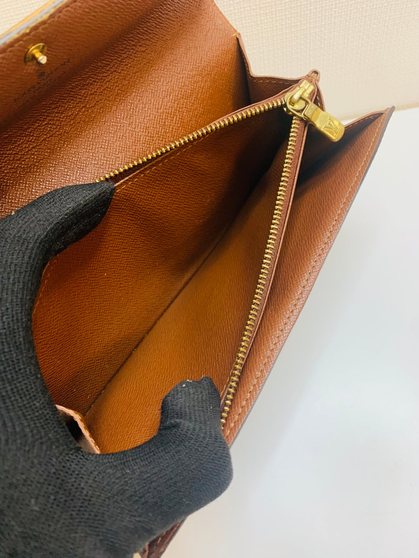 Louis Vuitton Monogram Sarah Wallet