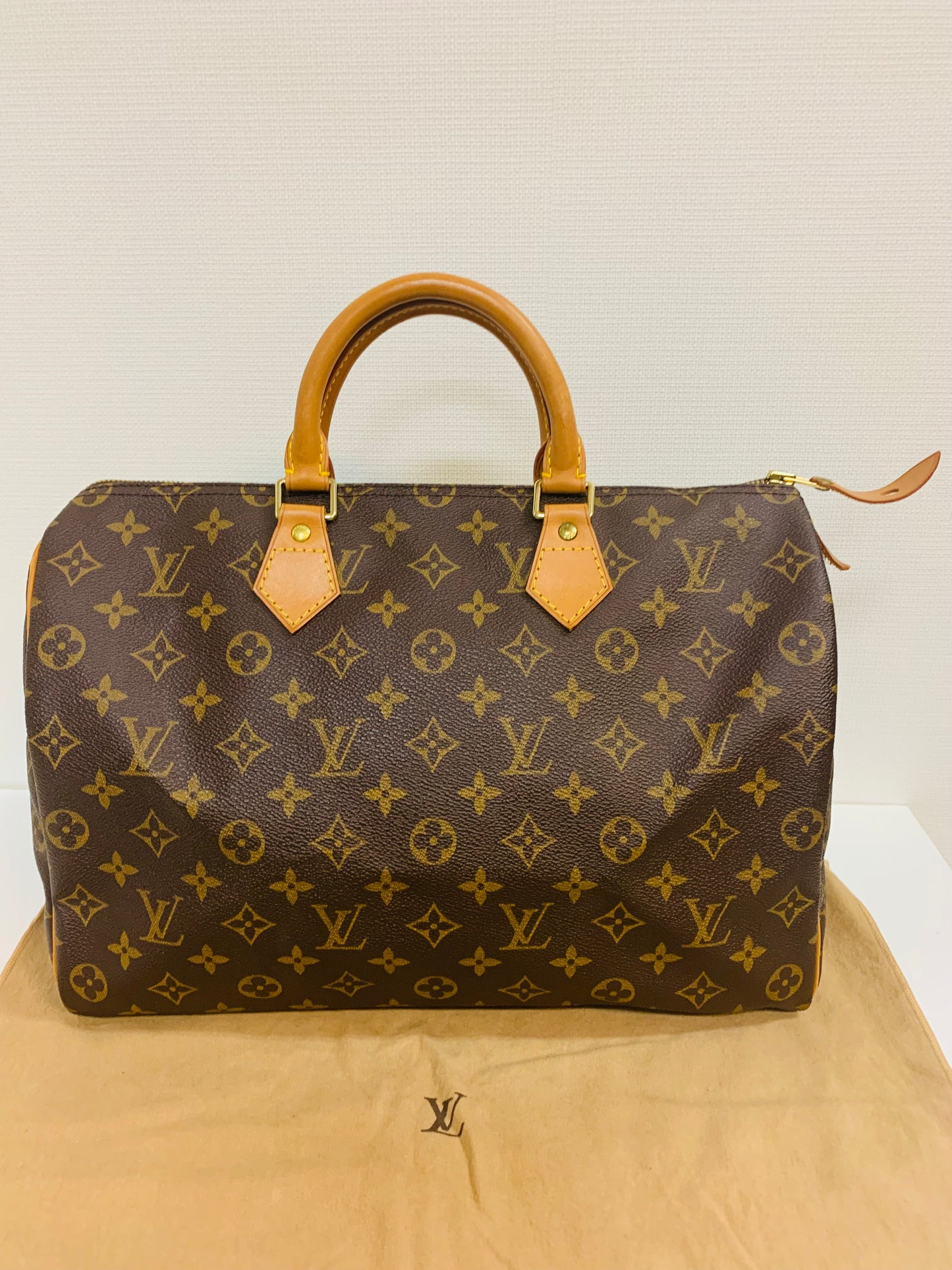 USED LOUIS VUITTON SPEEDY 35