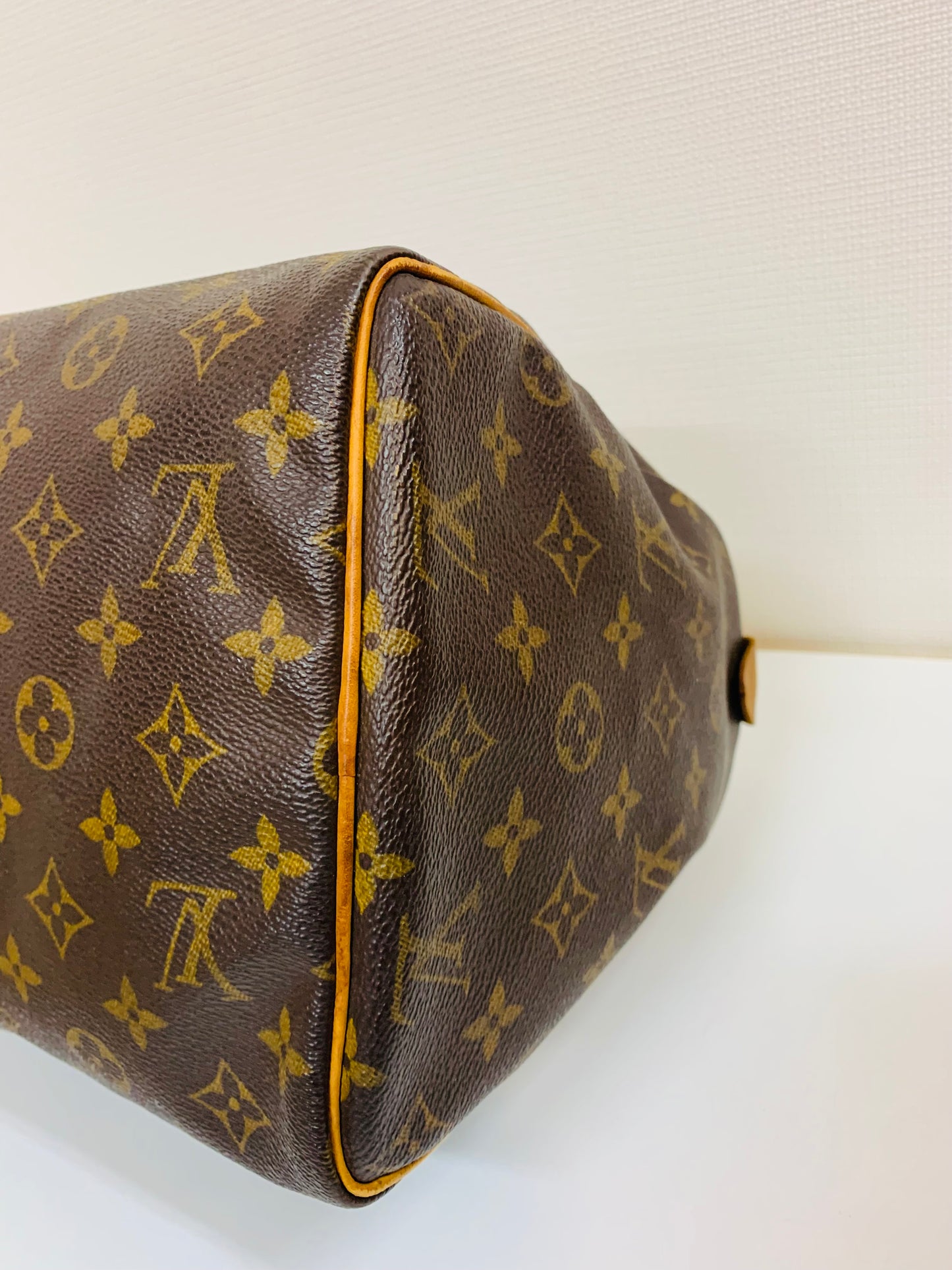 USED LOUIS VUITTON SPEEDY 30