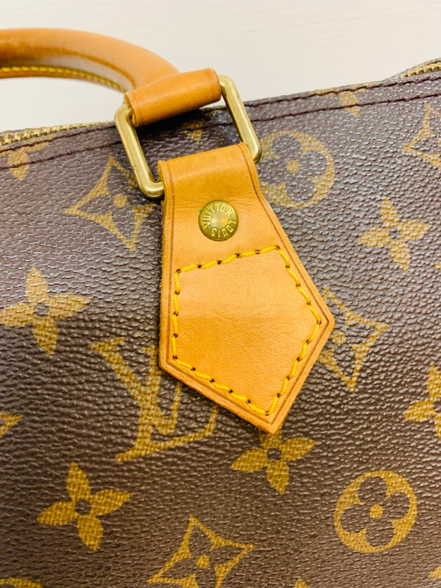 USED LOUIS VUITTON SPEEDY 30