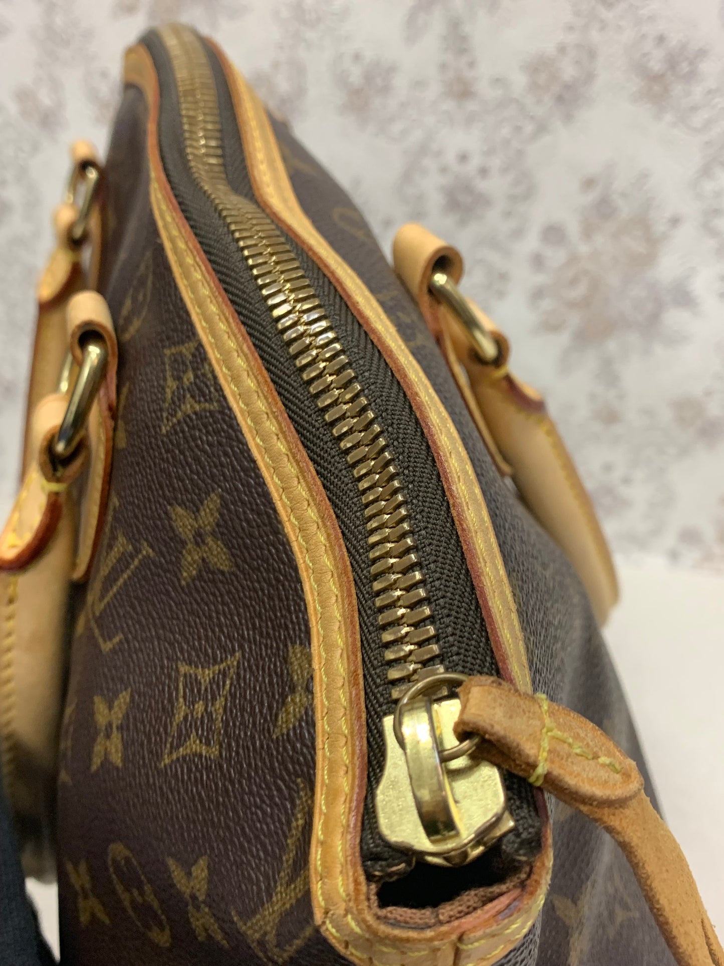 Louis Vuitton Monogram Lockit Horizontal