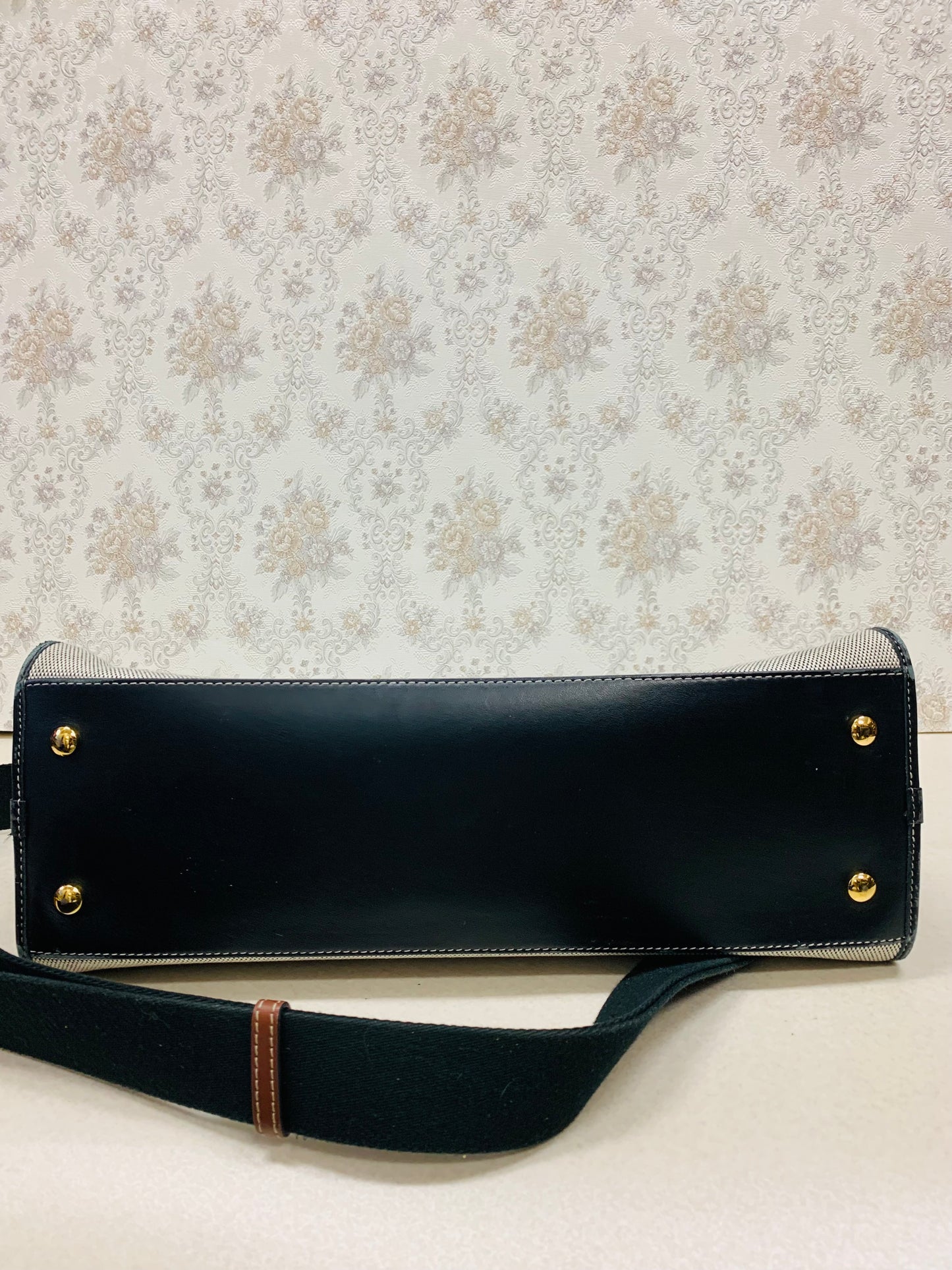 Burberry Canvas Horseferry Medium Pocket Tote Black