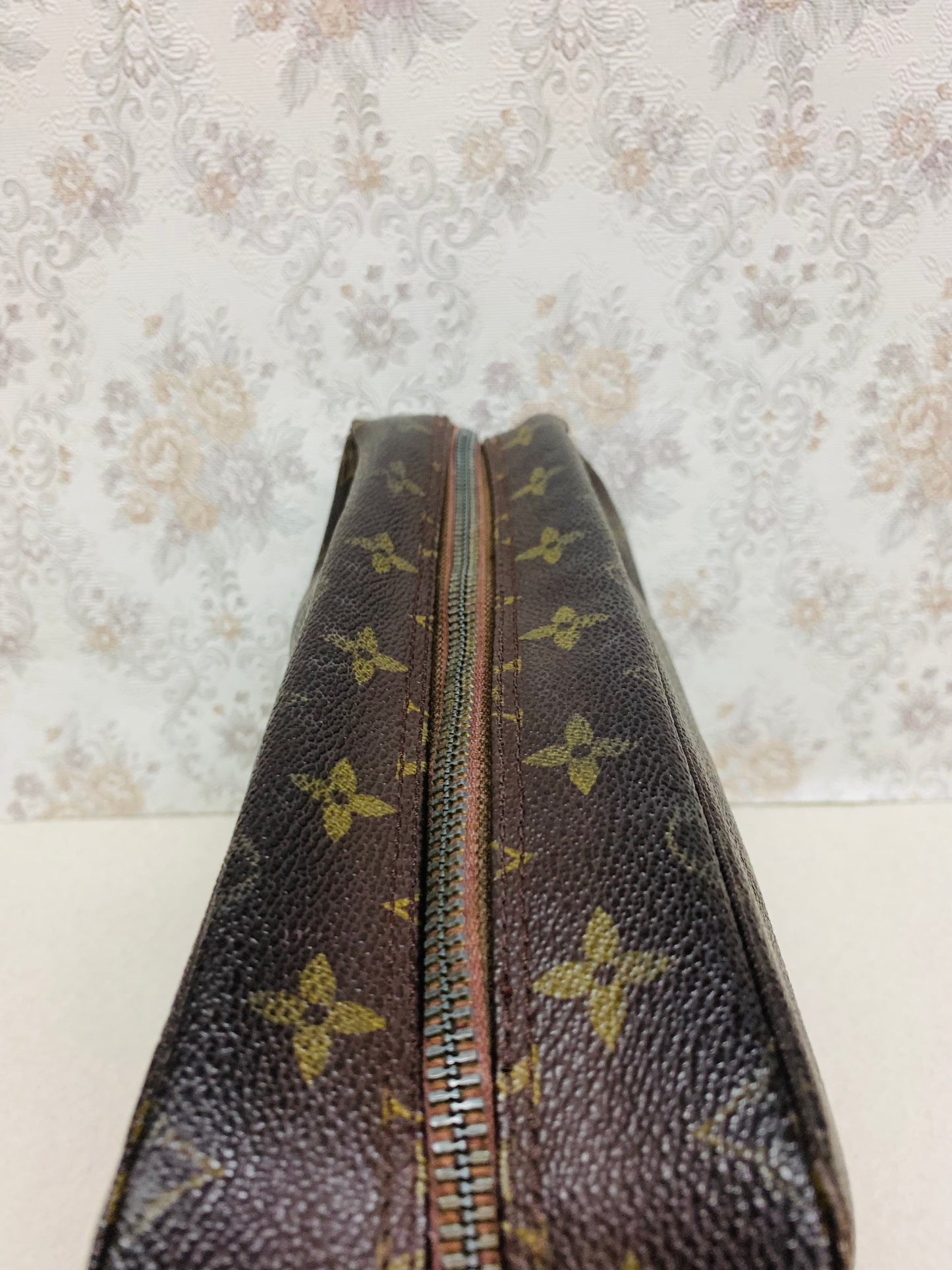 Louis Vuitton Monogram Trousse Toilette 28