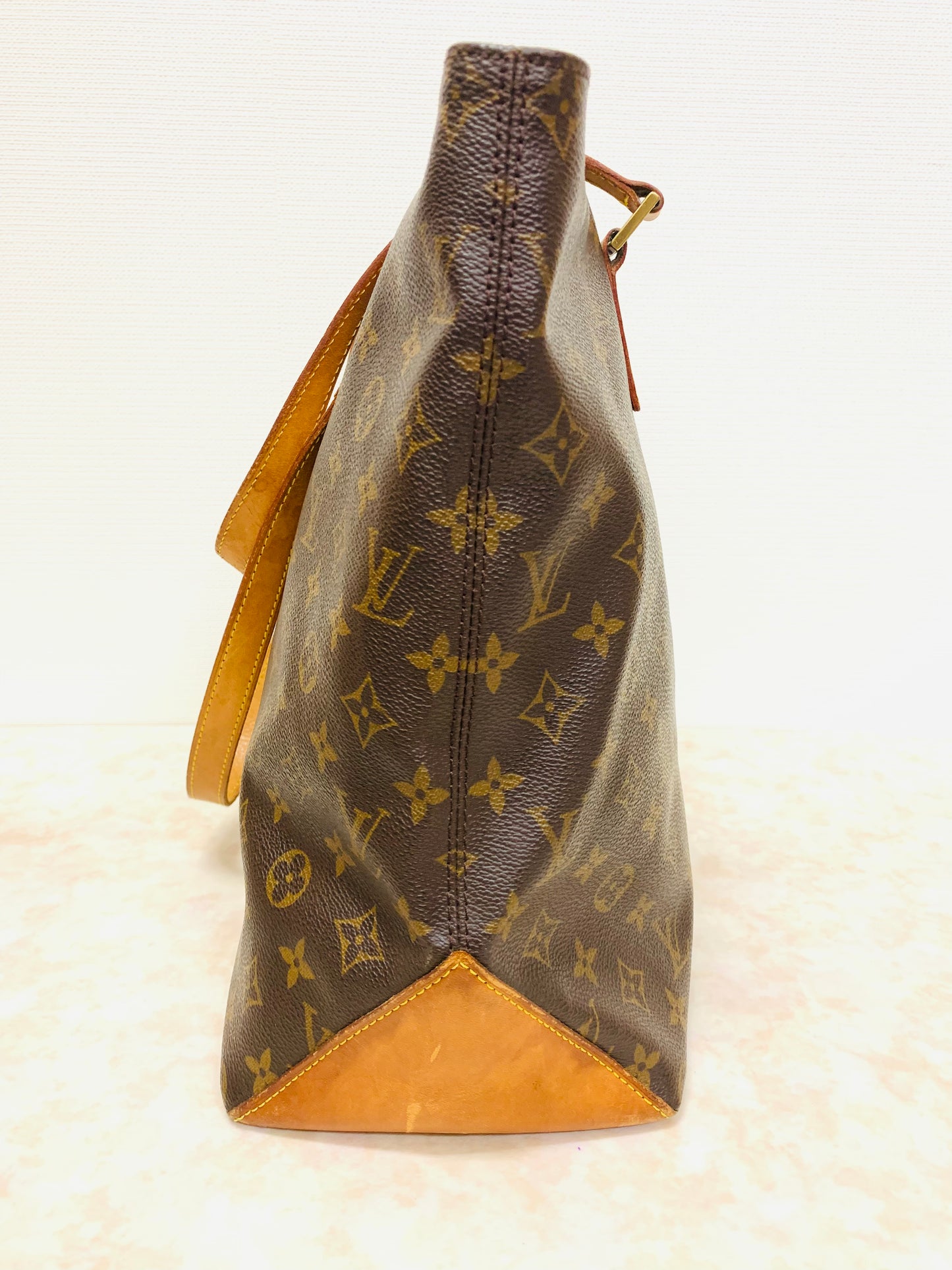 LOUIS VUITTON Cabas Mezzo Tote bag