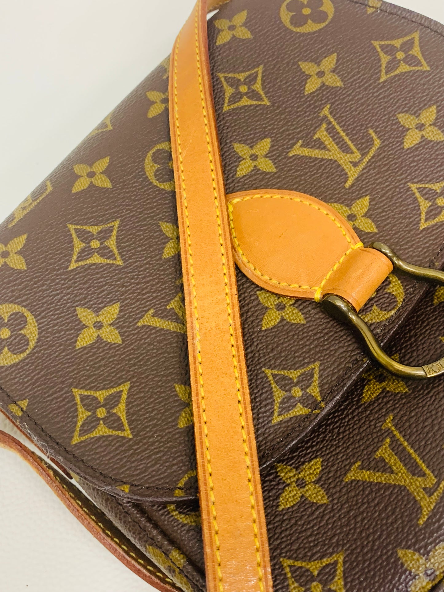 Use Louis Vuitton Saint Cloud MM