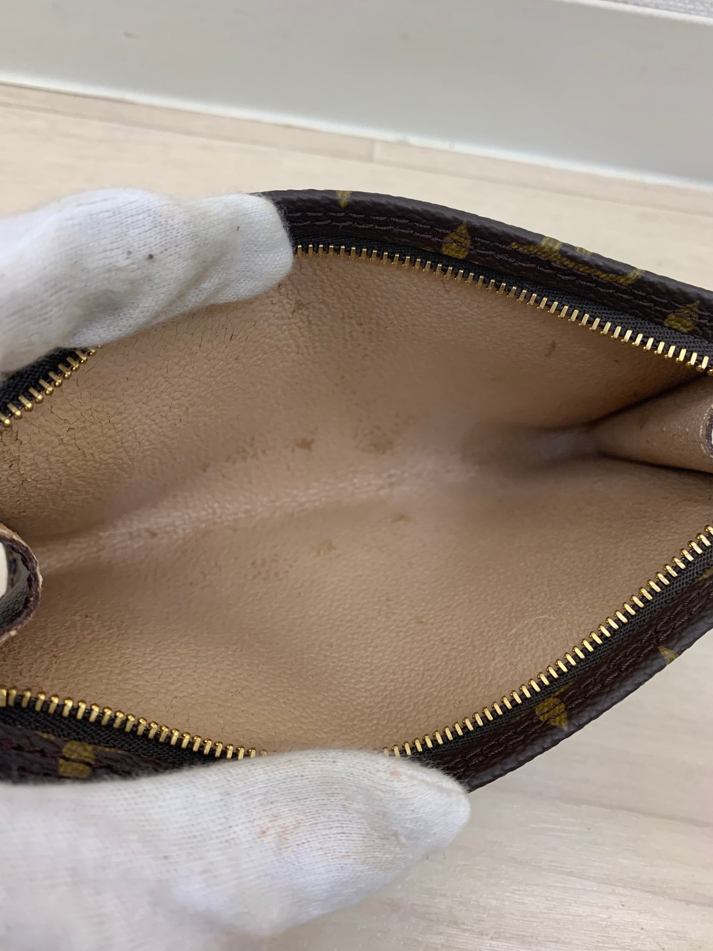 Louis Vuitton Monogram Bucket Pouch PM