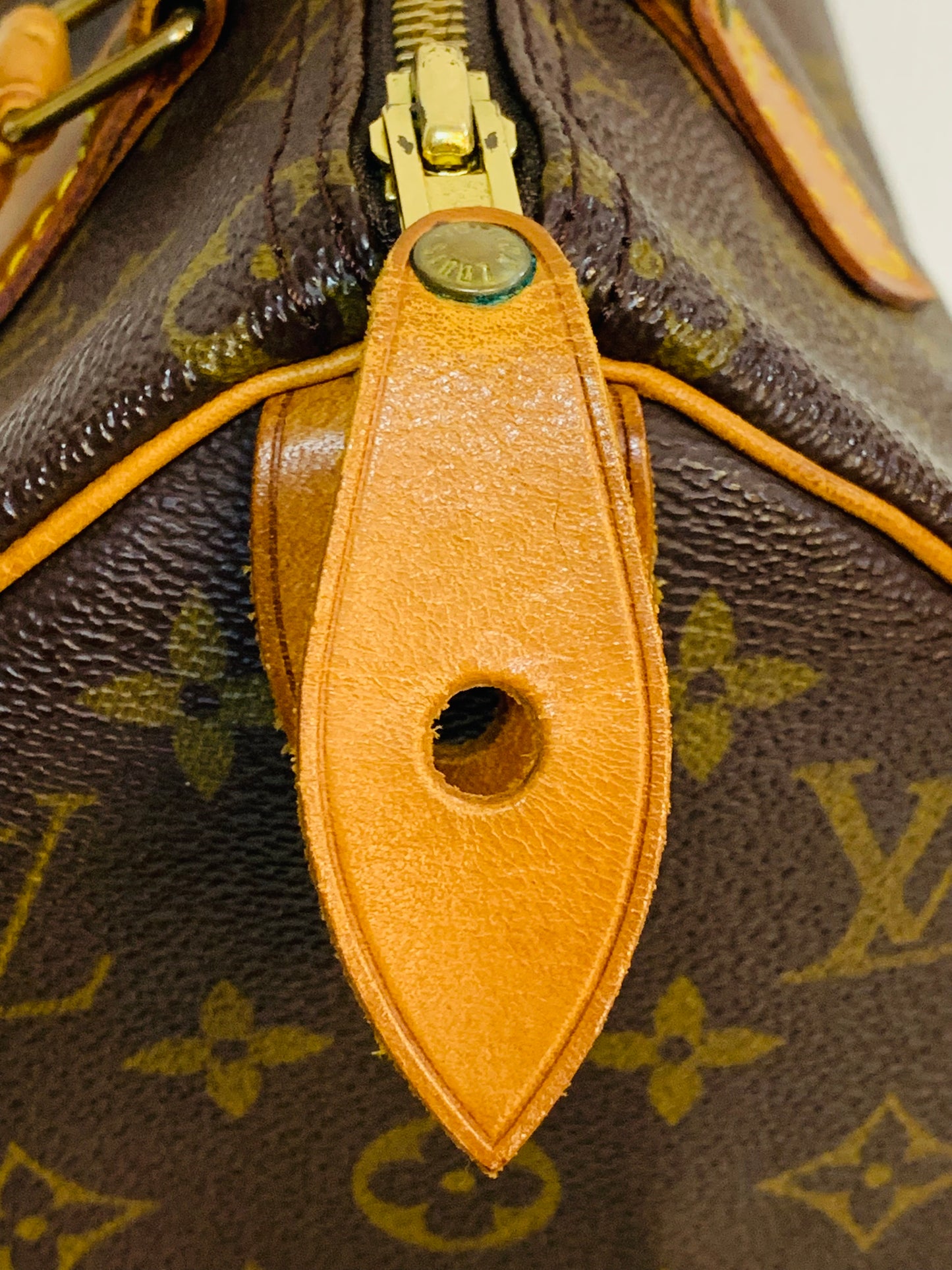 LOUIS VUITTON Speedy 25