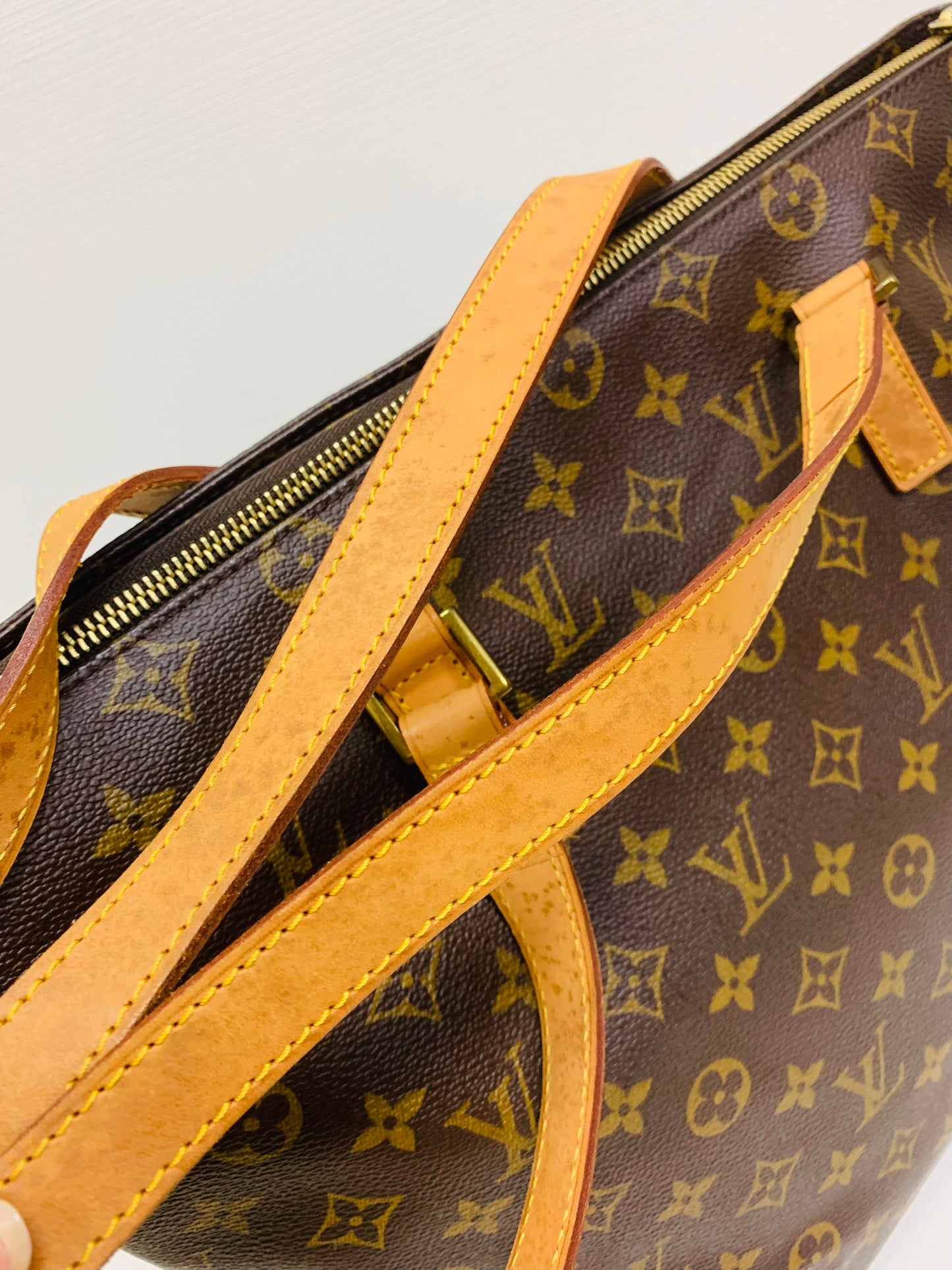 Louis Vuitton Cabas Mezzo