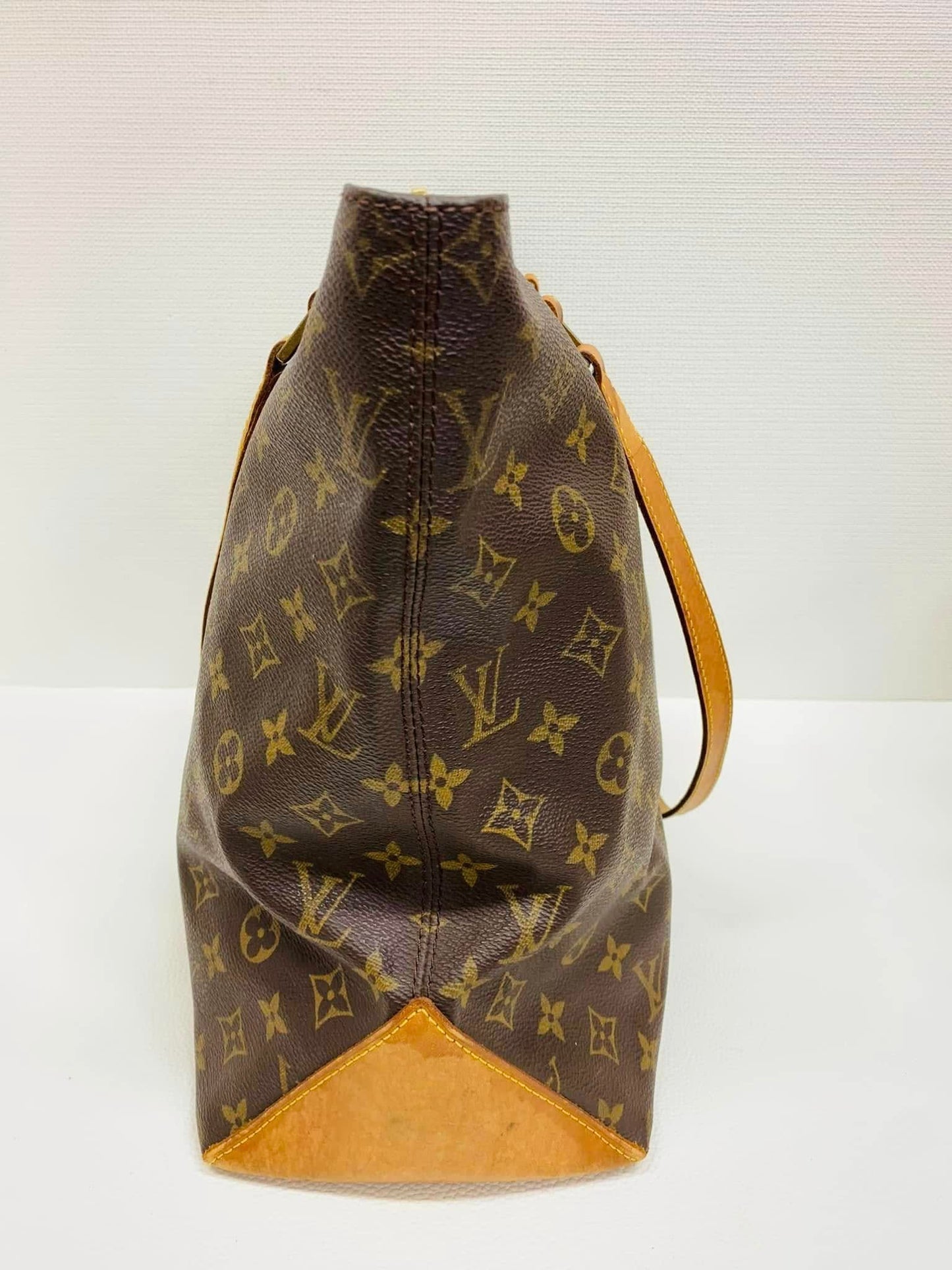 Louis Vuitton Cabas Mezzo