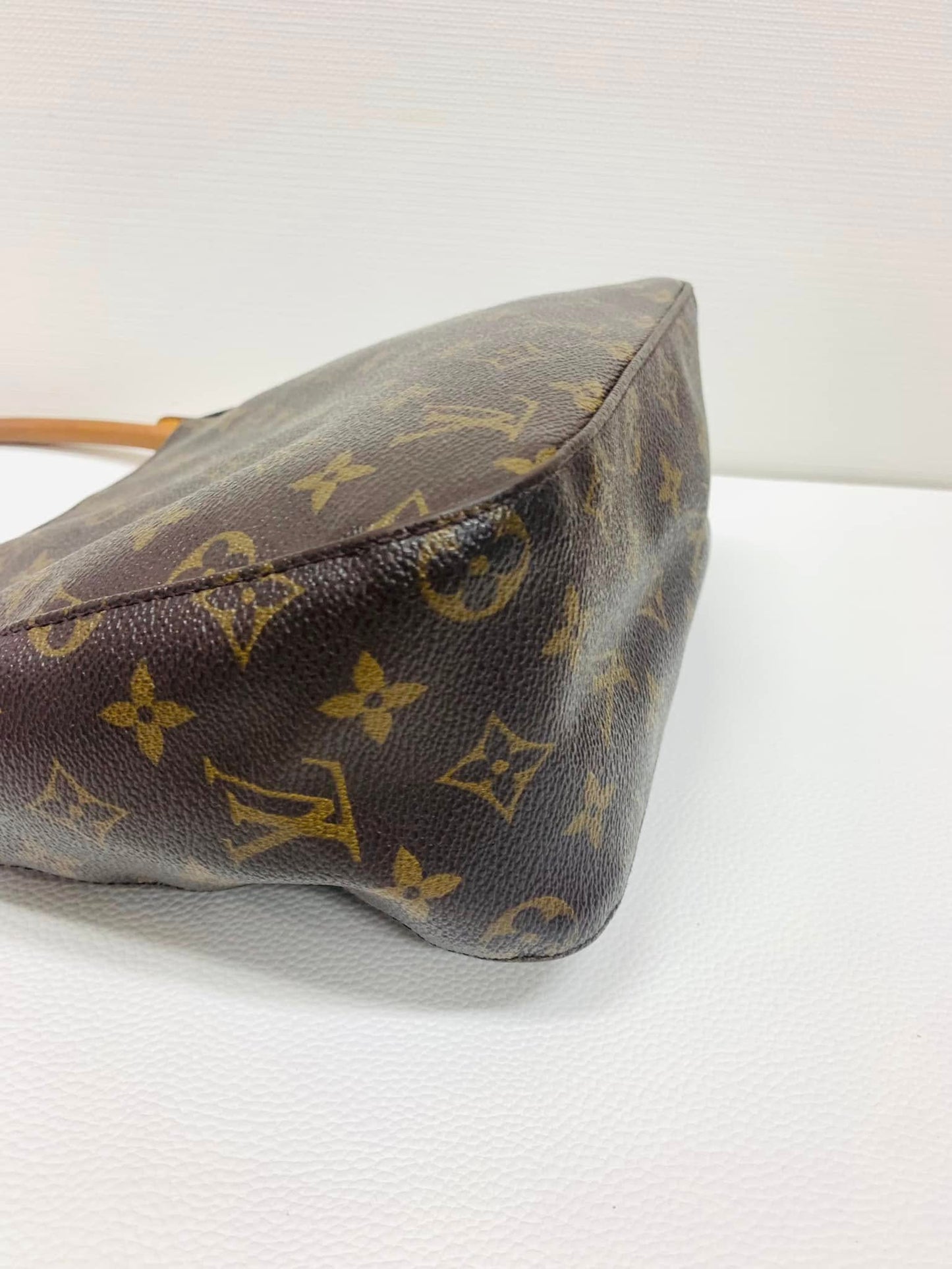 Authentic Louis Vuitton Looping MM