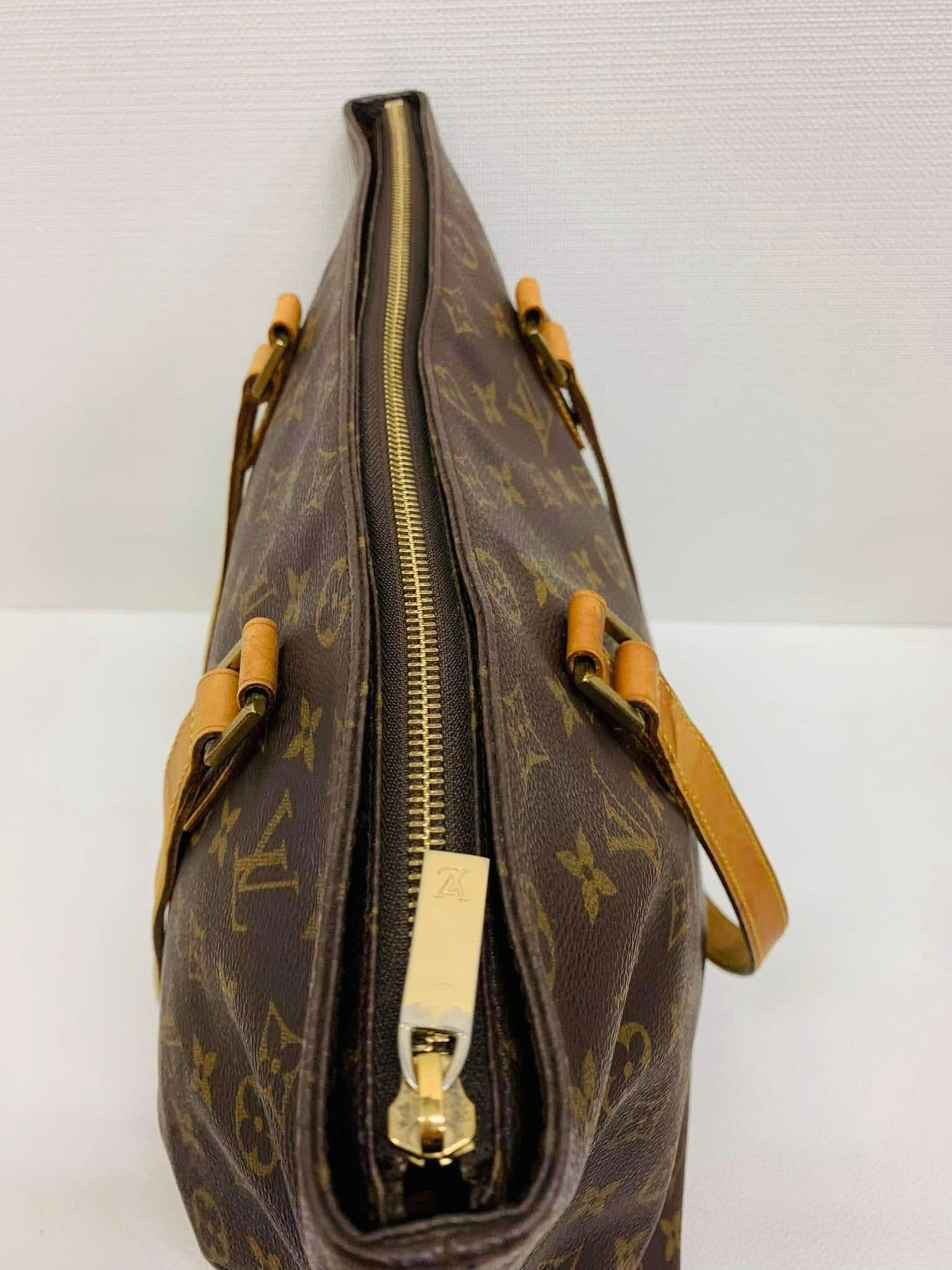 Louis Vuitton Cabas Mezzo