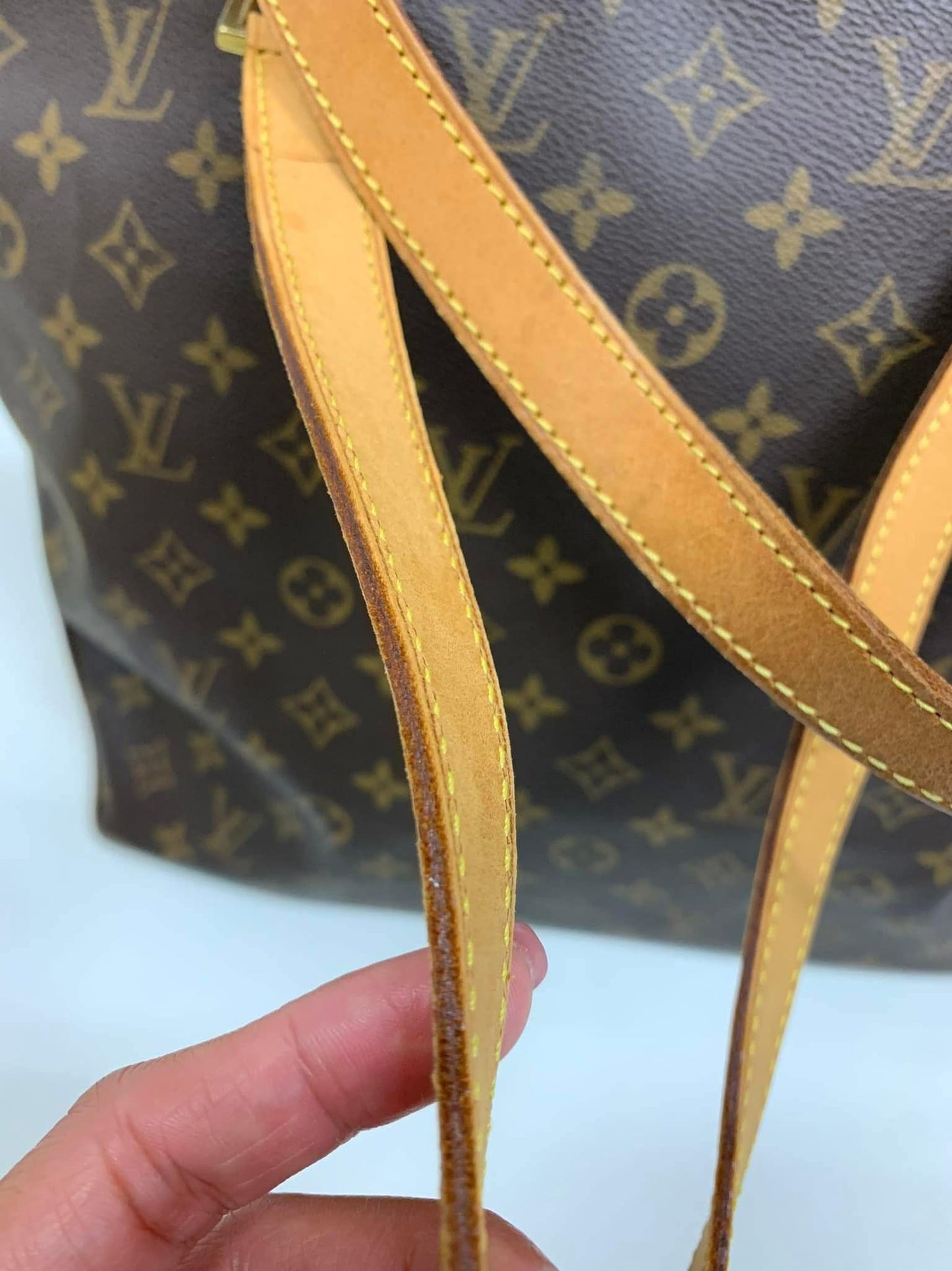 Louis Vuitton Cabas Mezzo