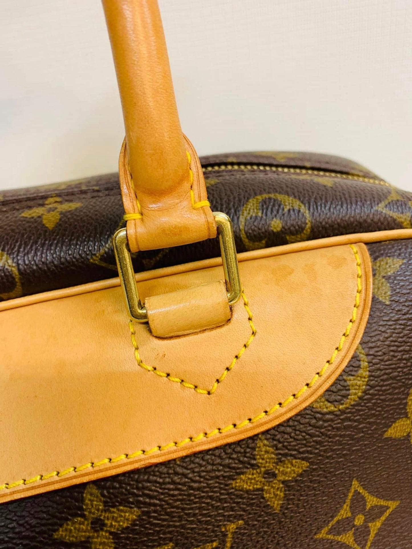 Authentic Louis Vuitton Deauville