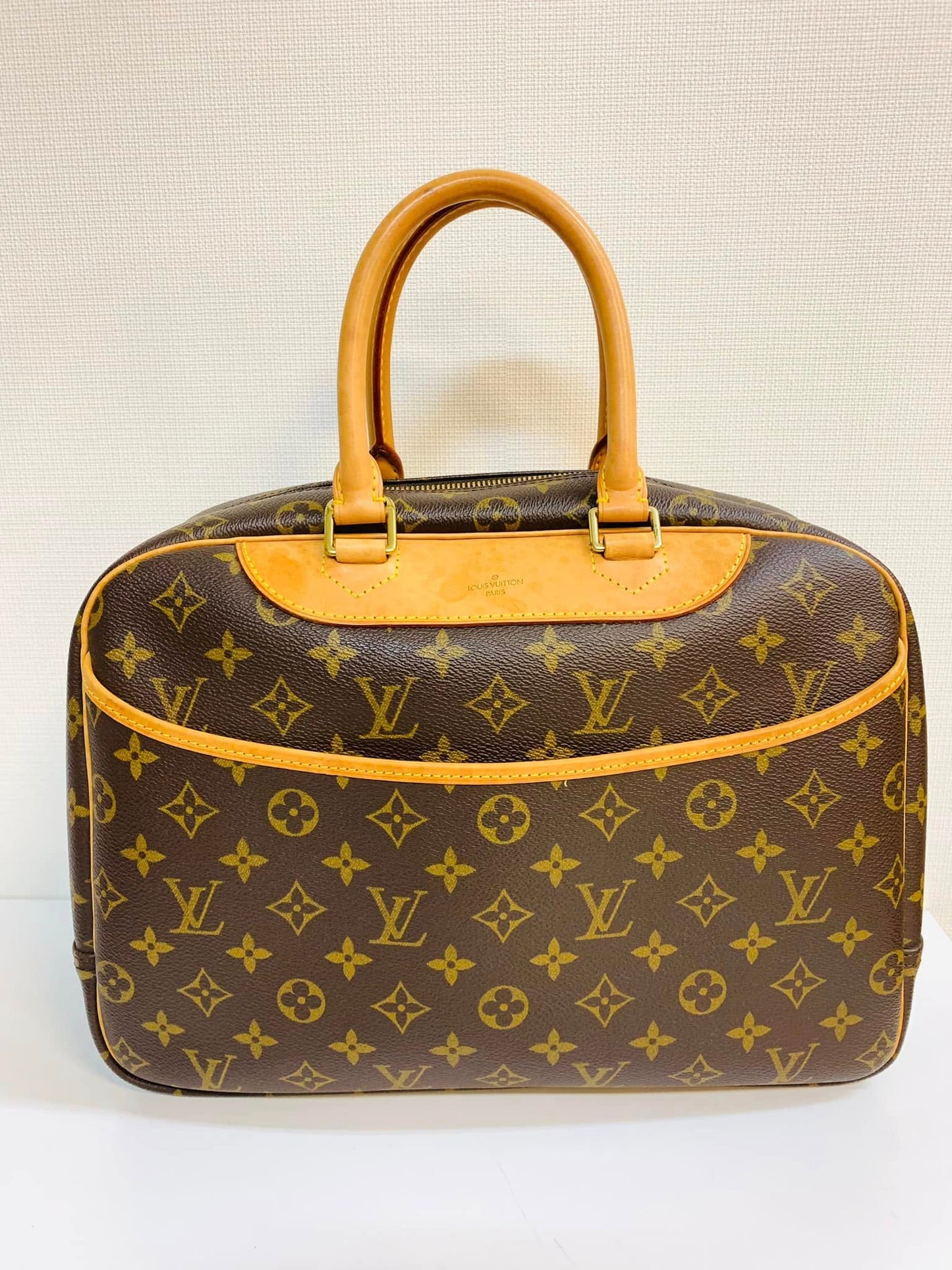 Authentic Louis Vuitton Deauville