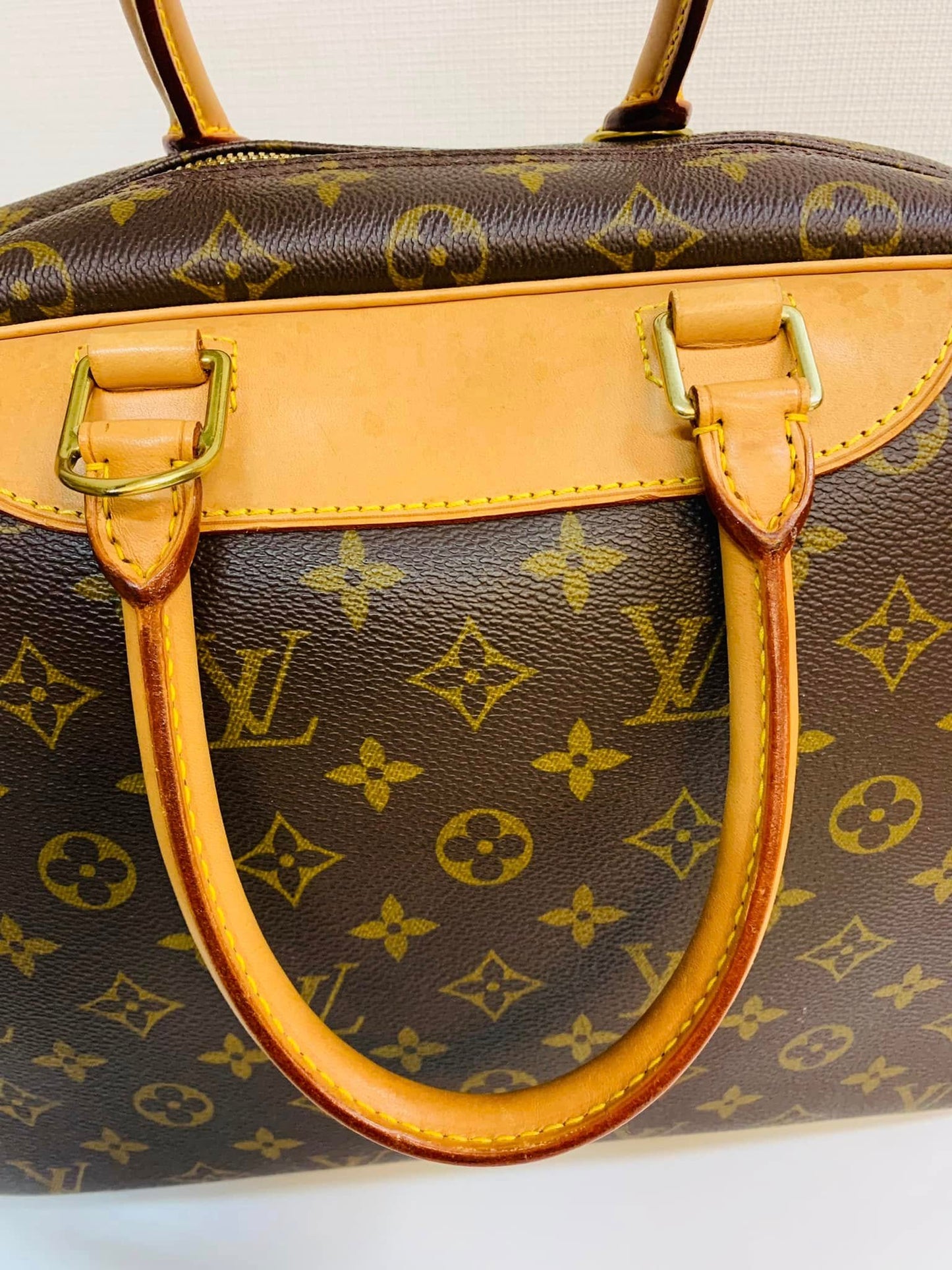 Authentic Louis Vuitton Deauville