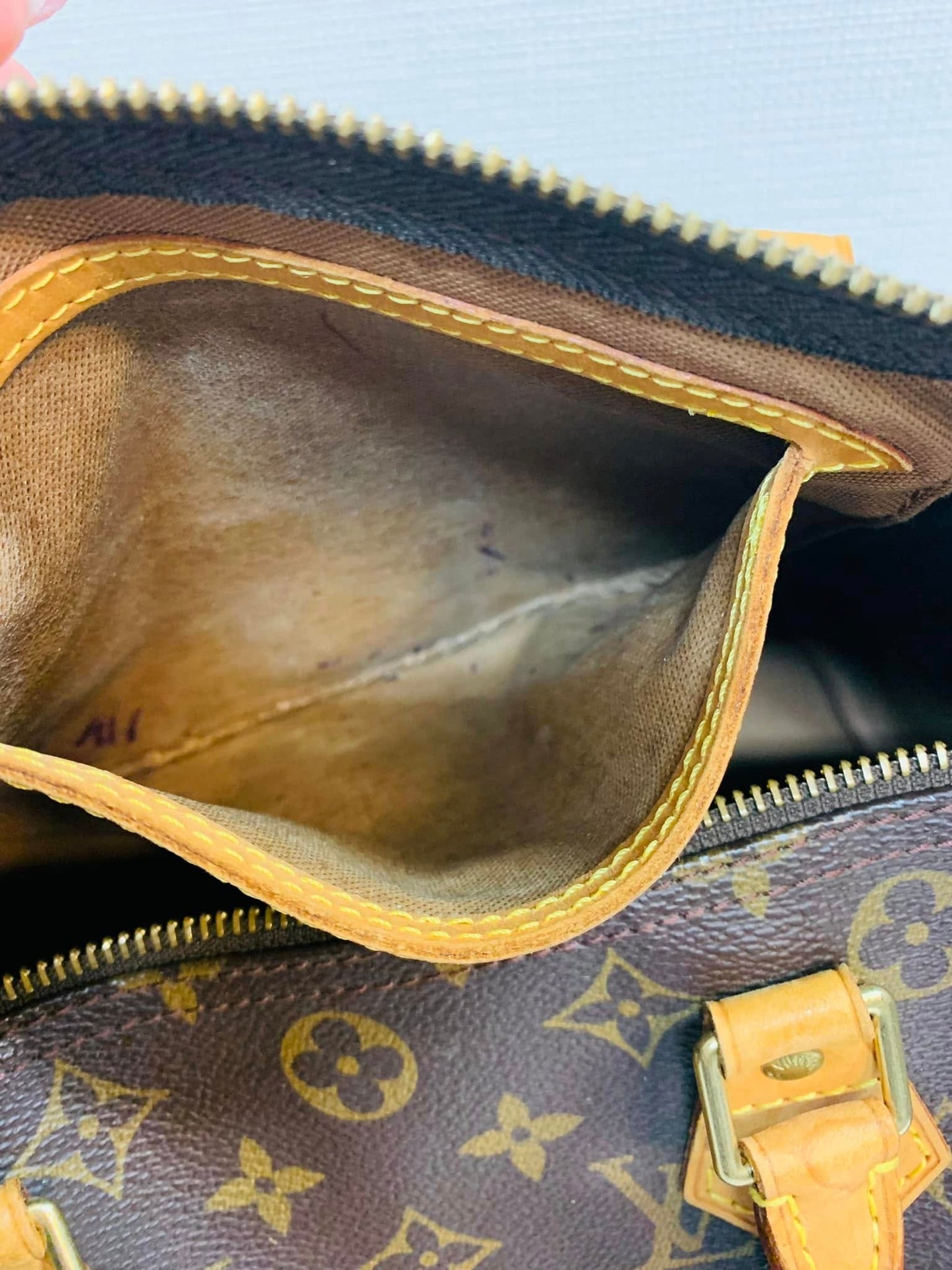 Louis Vuitton Speedy 30