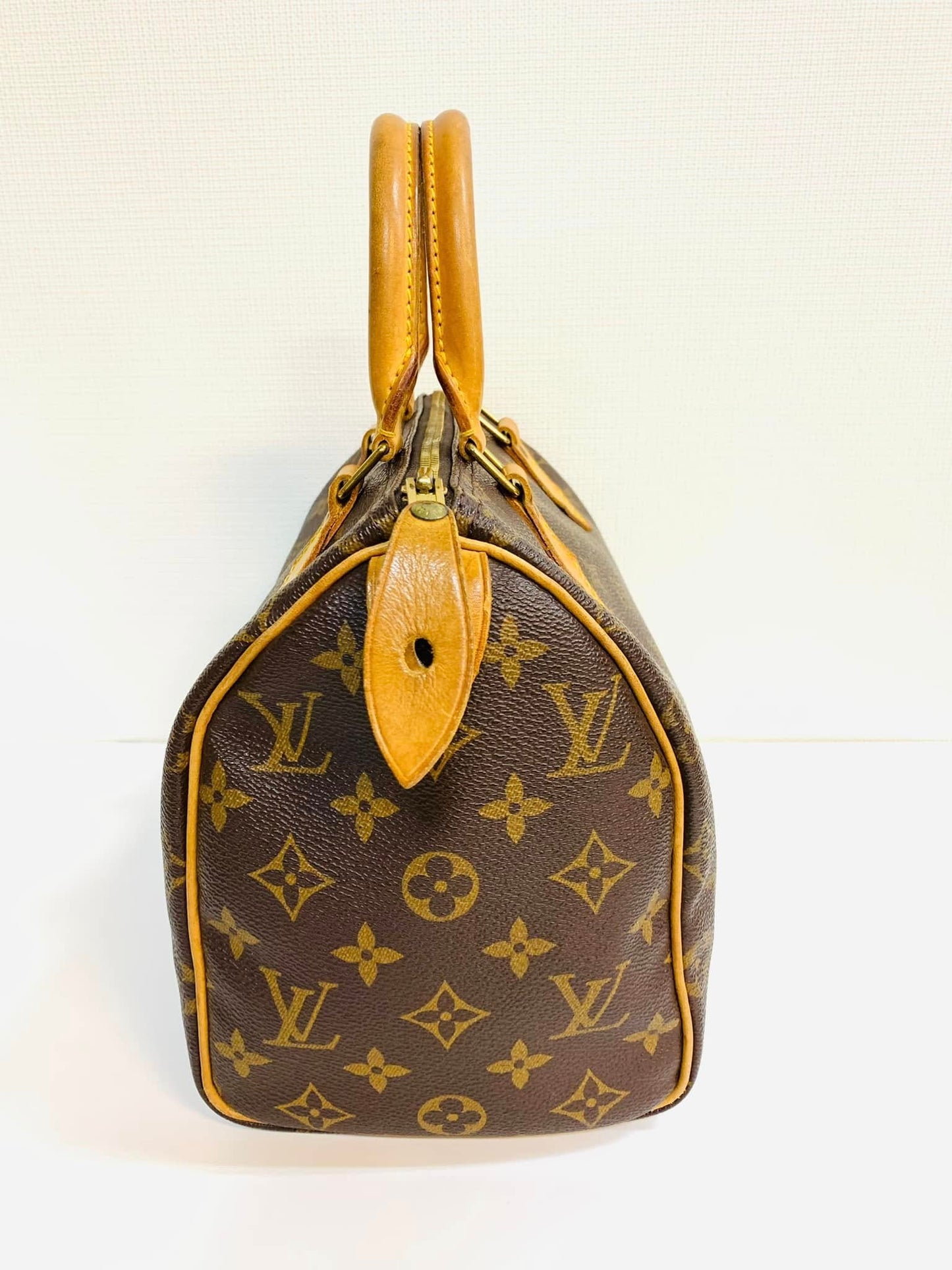 Authentic Louis Vuitton Speedy 25