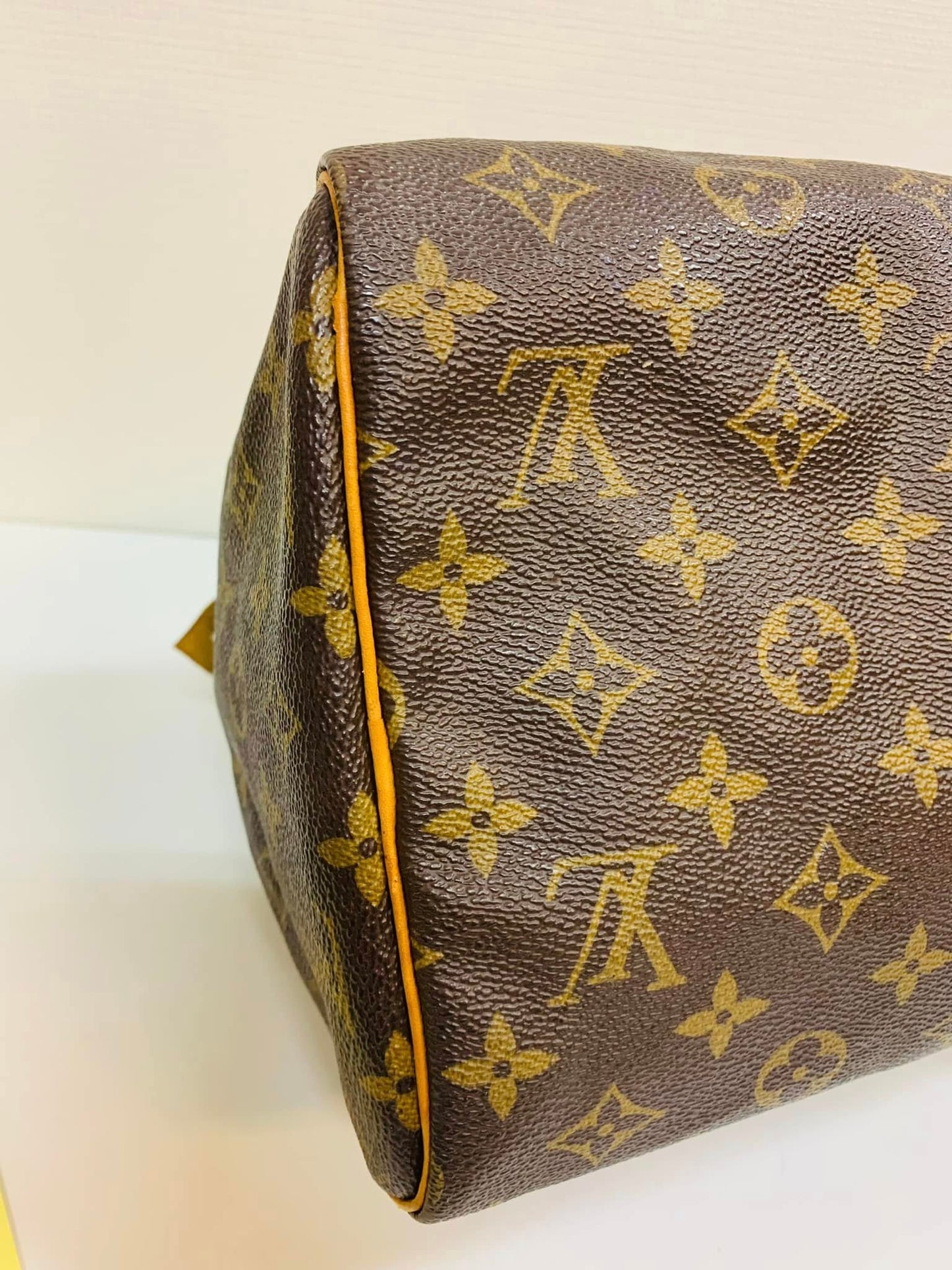 Authentic Louis Vuitton Speedy 30