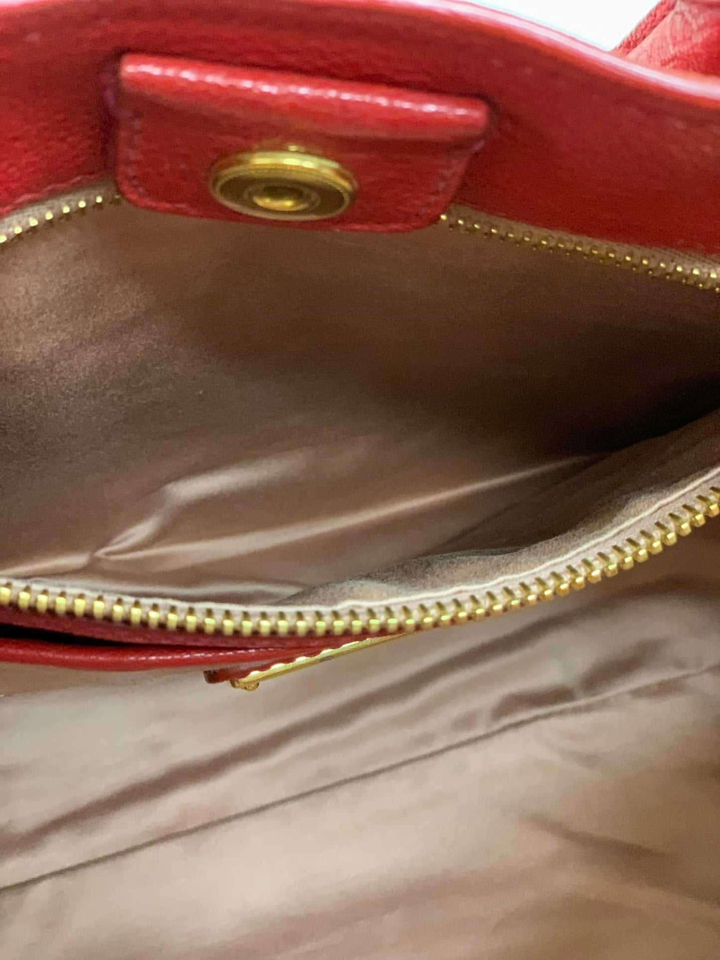 Miu Miu Leather Handle Bag Red (Used)