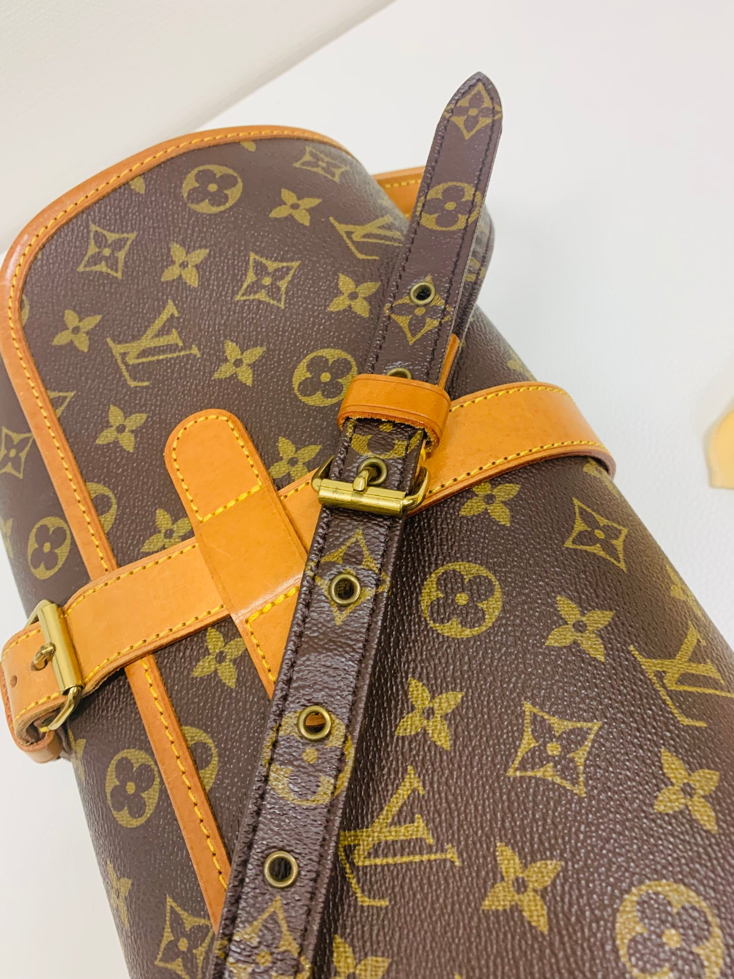 USED LOUIS VUITTON MARNE