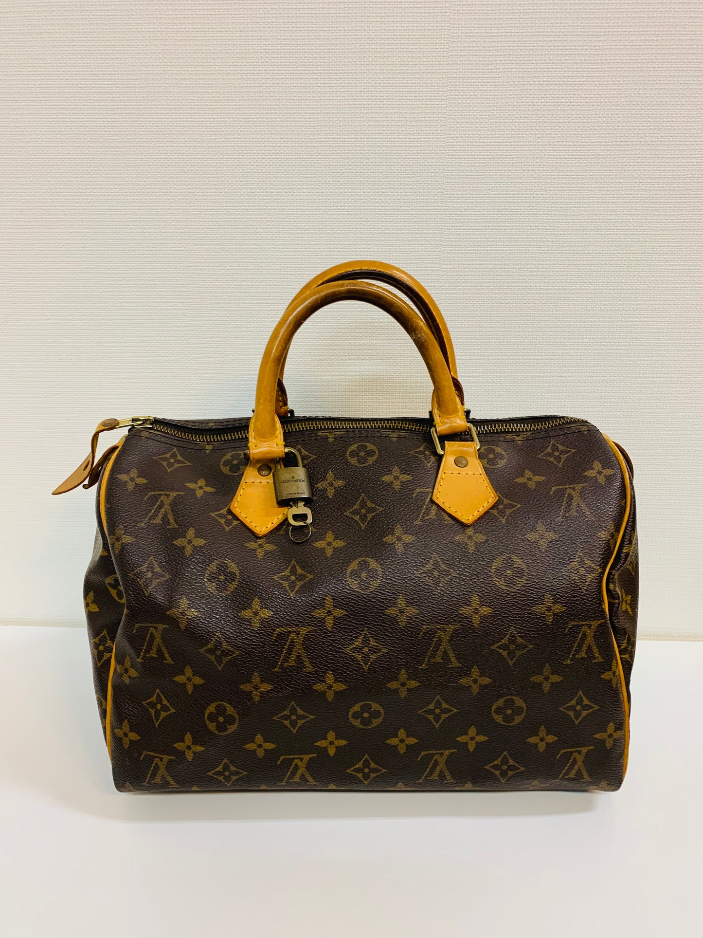 USED LOUIS VUITTON SPEEDY 30