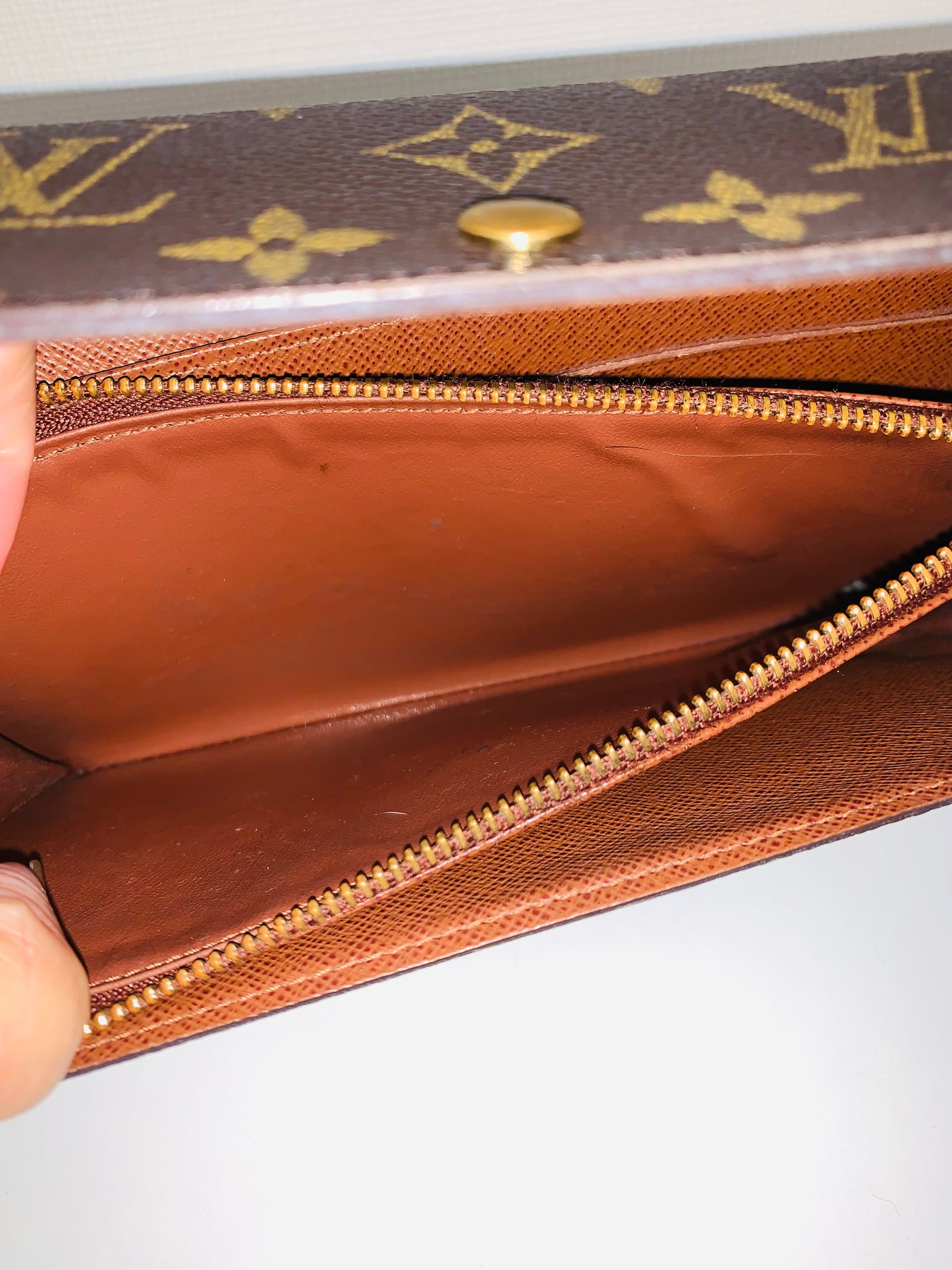 Louis Vuitton Sara Wallet 6 Card Slots