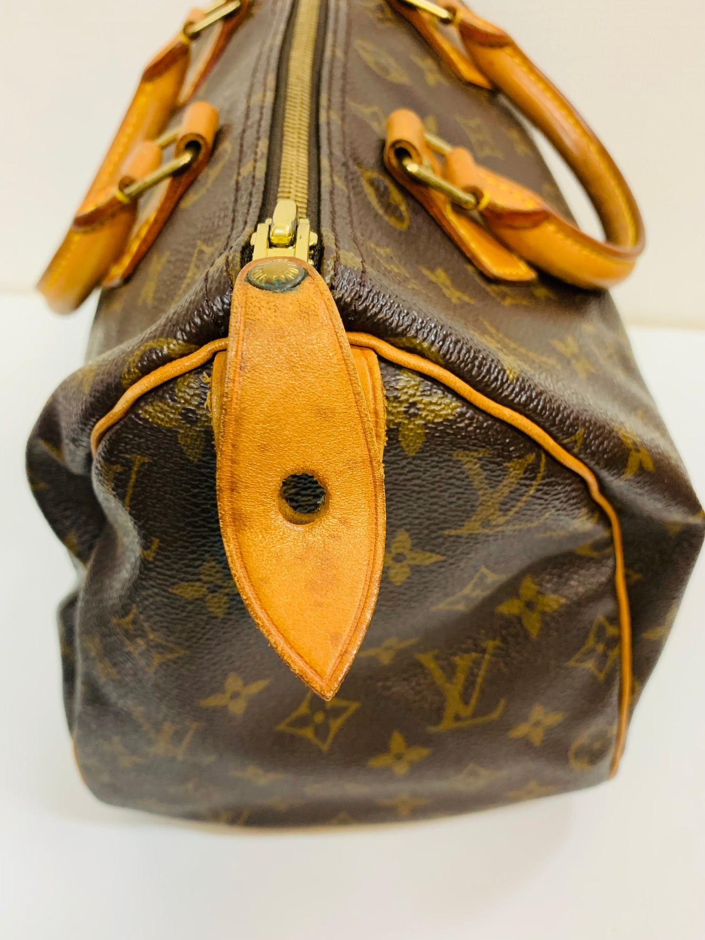 USED LOUIS VUITTON SPEEDY 30