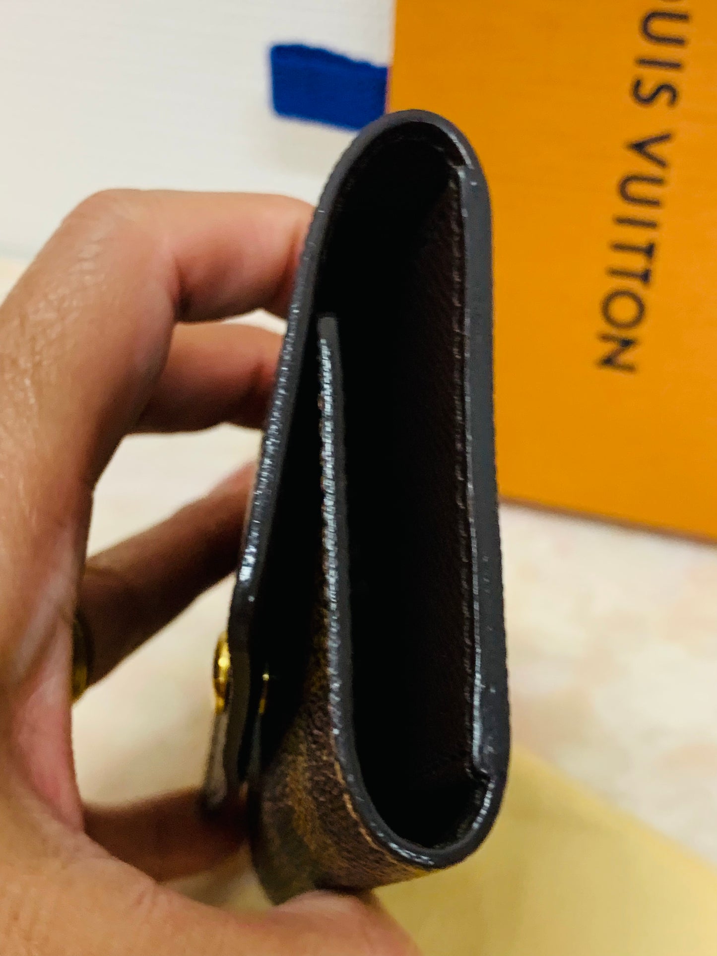 LOUIS VUITTON  6 Slots Key Case DE