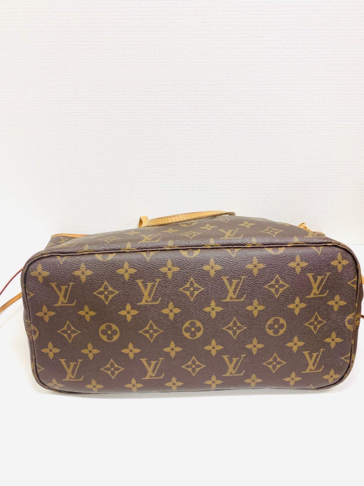 Used Louis Vuitton Limited Edition Neverful MM Mimosa with pouch