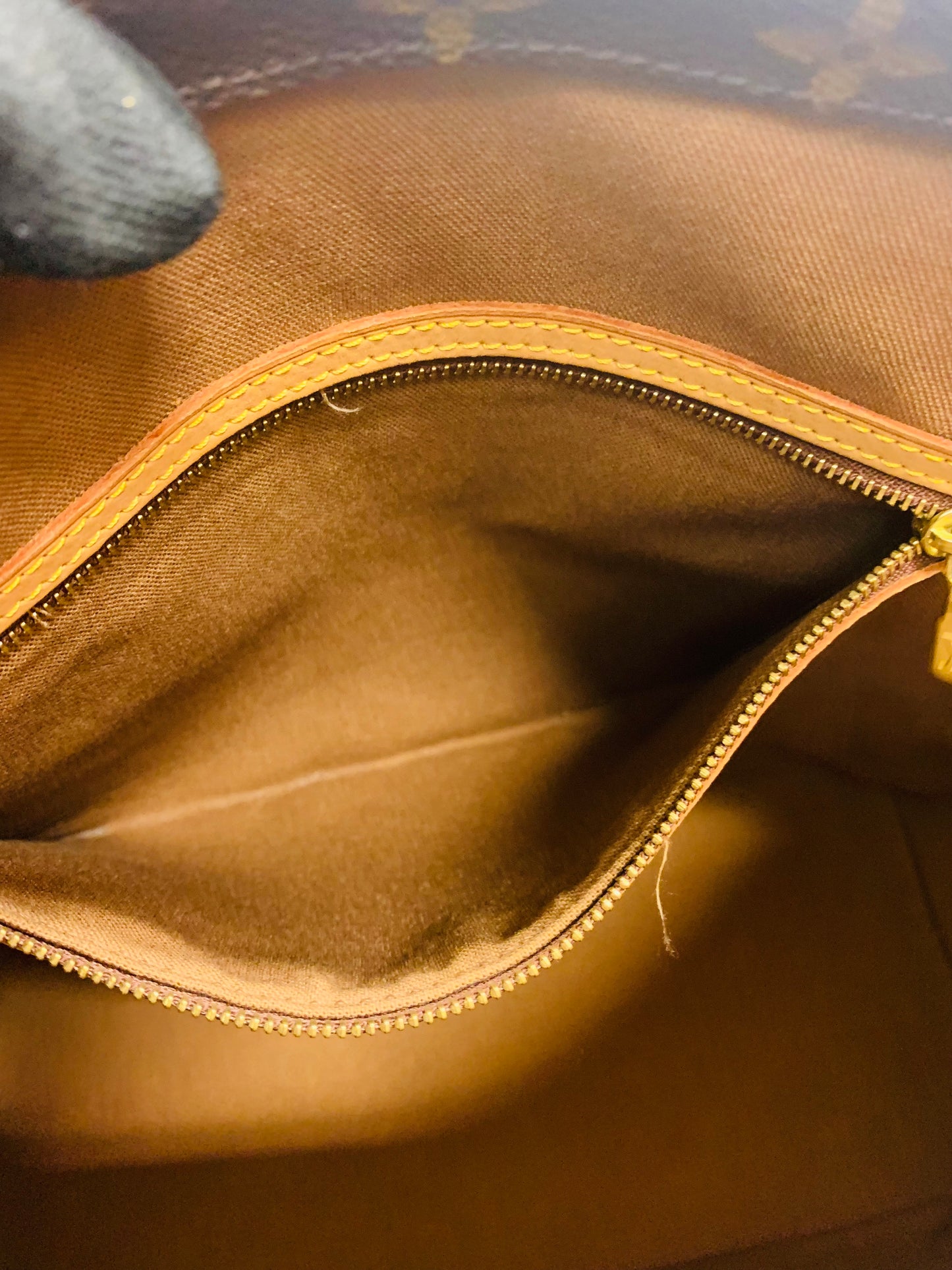 Louis Vuitton Monogram Cabas Mezzo