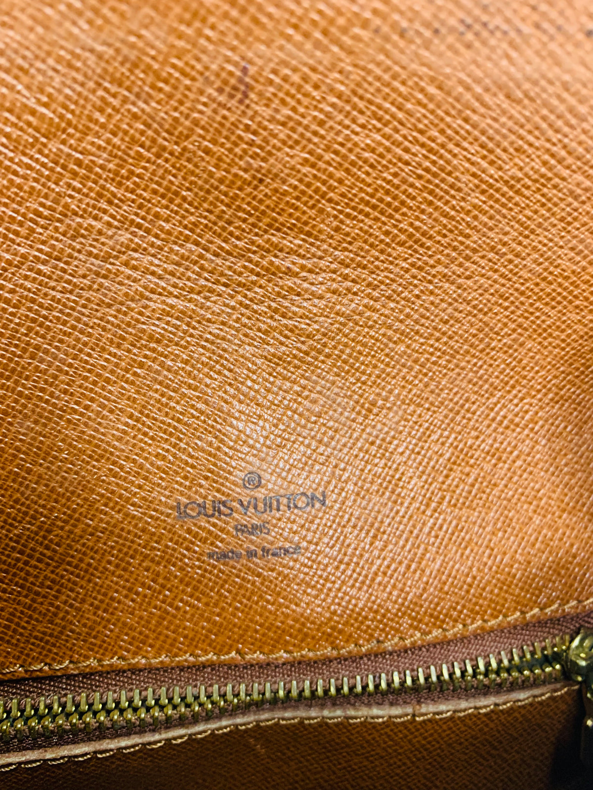 LOUIS VUITTON
