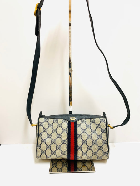 GUCCI GG Supreme Sherry Line Shoulder Bag