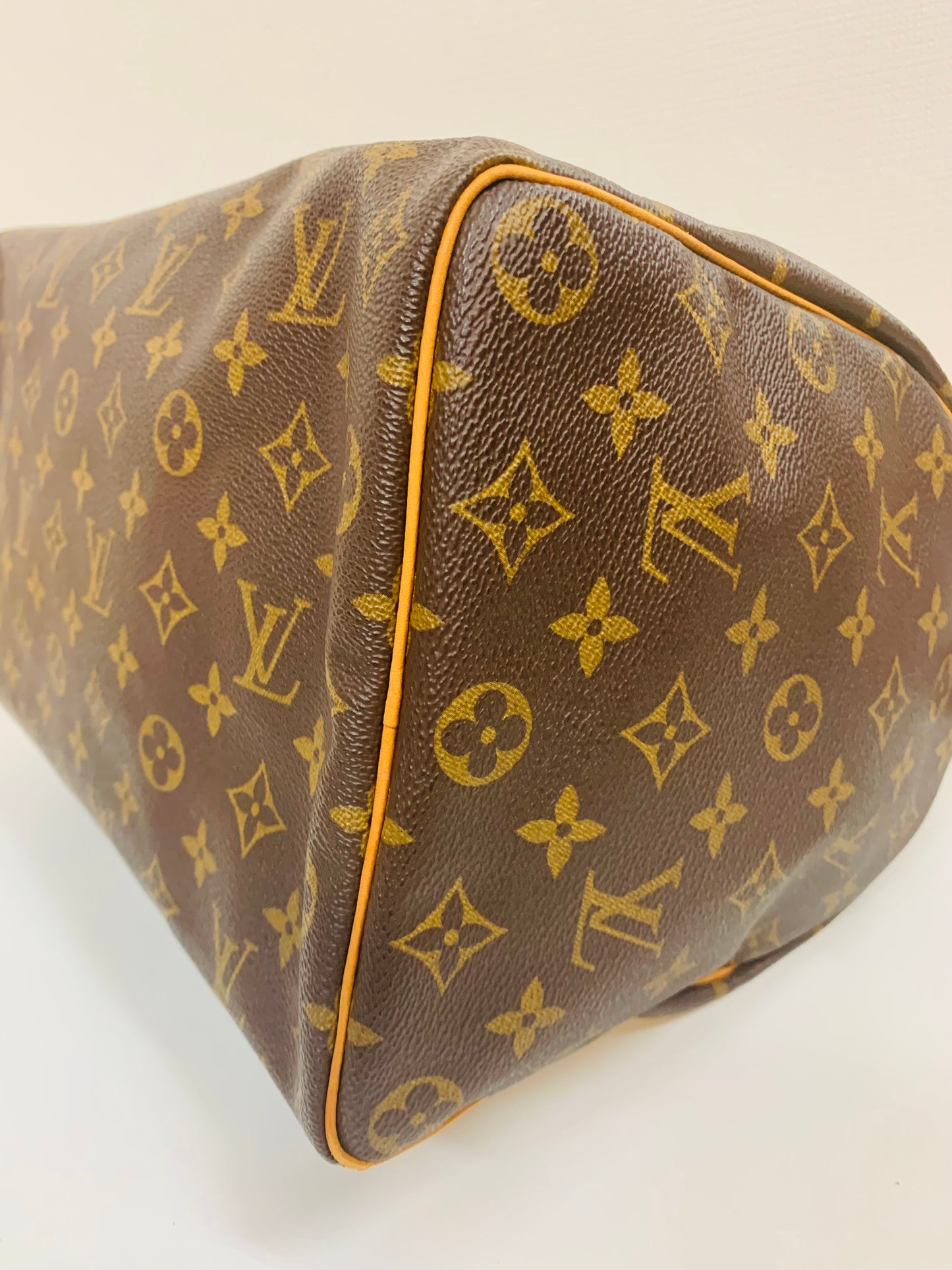 USED LOUIS VUITTON SPEEDY 35