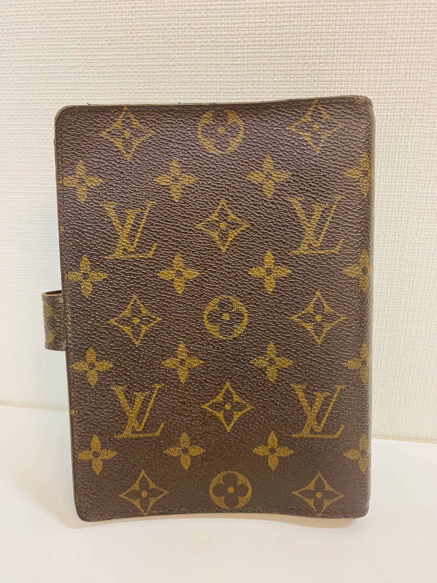 USED LOUIS VUITTON AGENDA MM