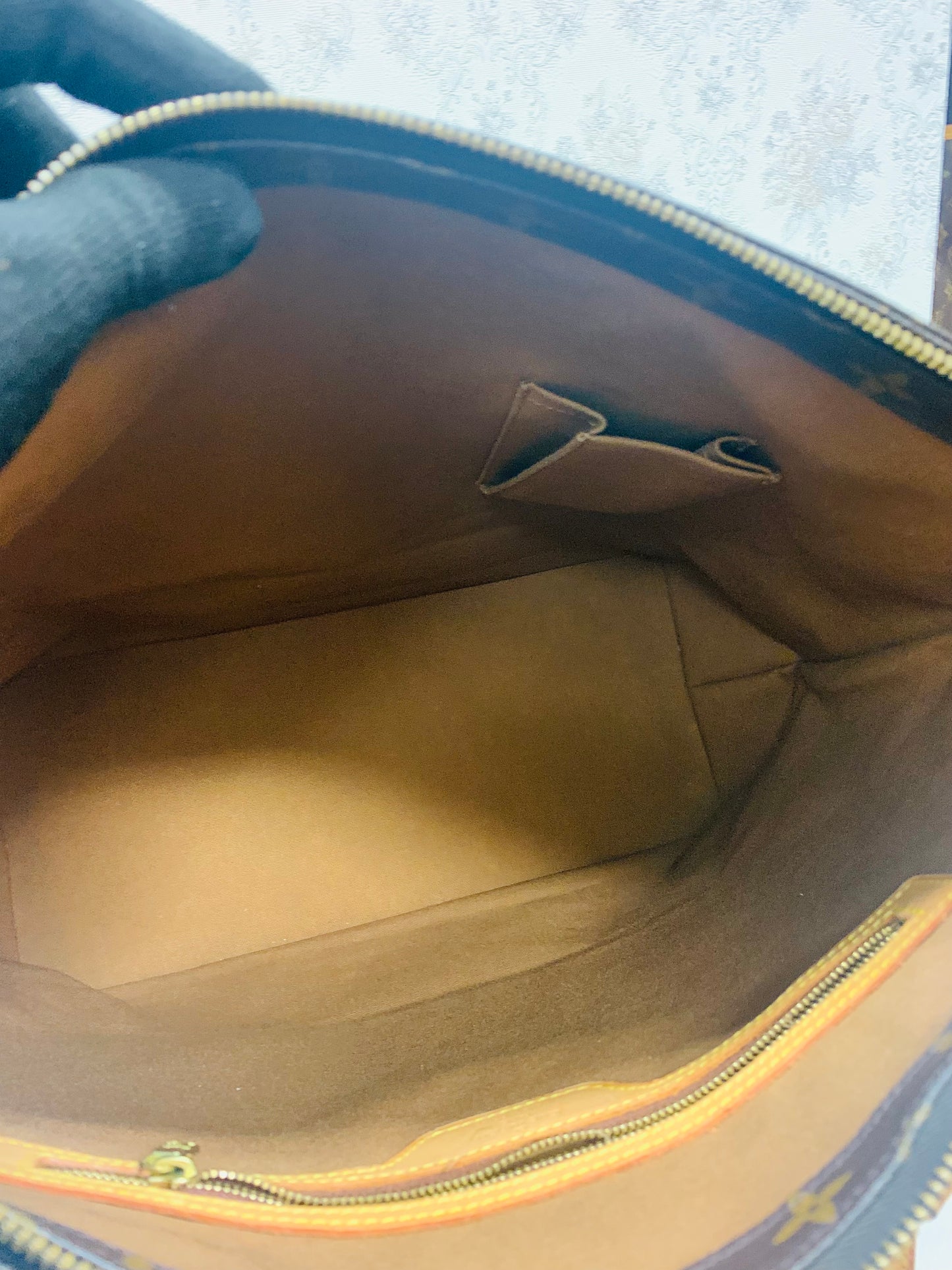 Louis Vuitton Monogram Cabas Mezzo